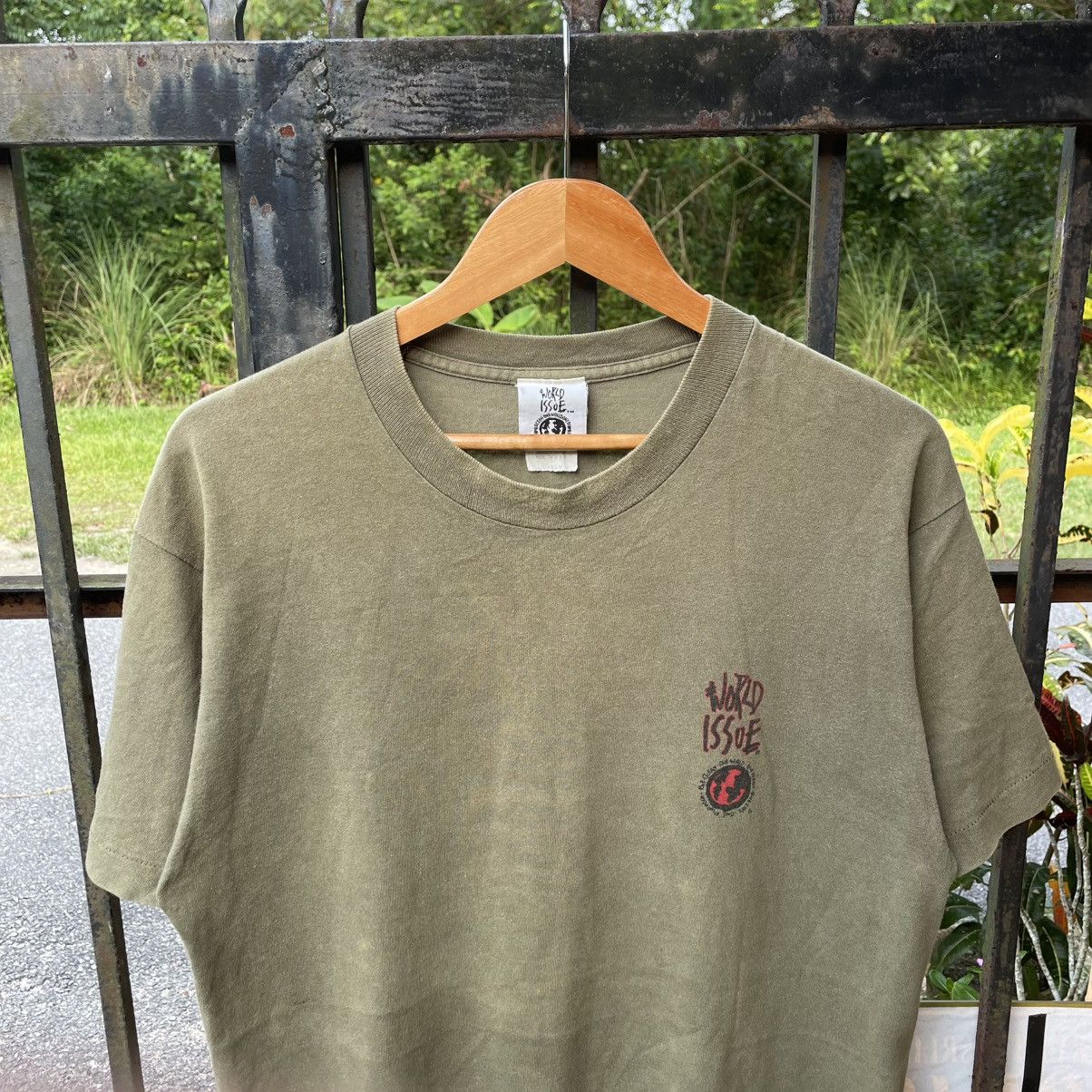 Welcome Skateboards 🔥Vintage 1994 World Issue Big Logo Sun Faded Skate Tee Size US L / EU 52-54 / 3 - 5 Thumbnail