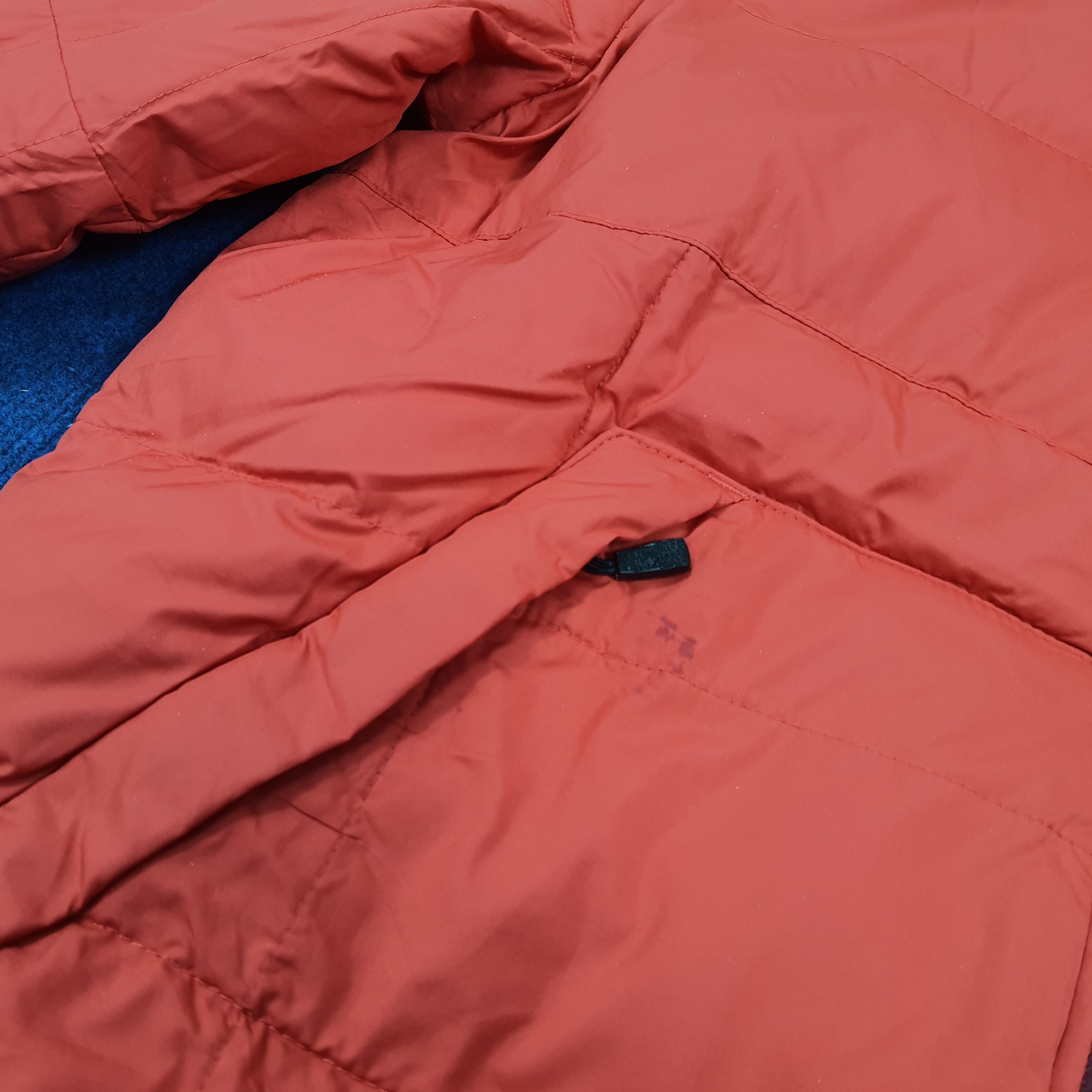 Nike Vintage Nike Reversible Puffer Jacket Full Zip Coat C289N3 Size US M / EU 48-50 / 2 - 15 Thumbnail