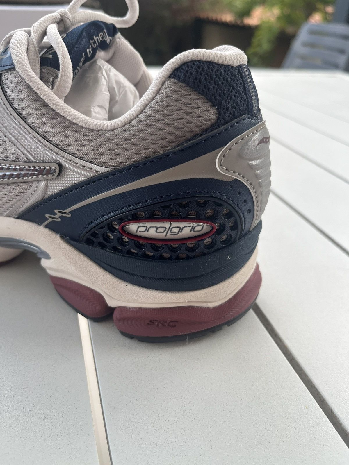 Saucony Saucony Triumph 4 Moon/Navy Sneakers Size US 8.5 / EU 41-42 - 5 Thumbnail
