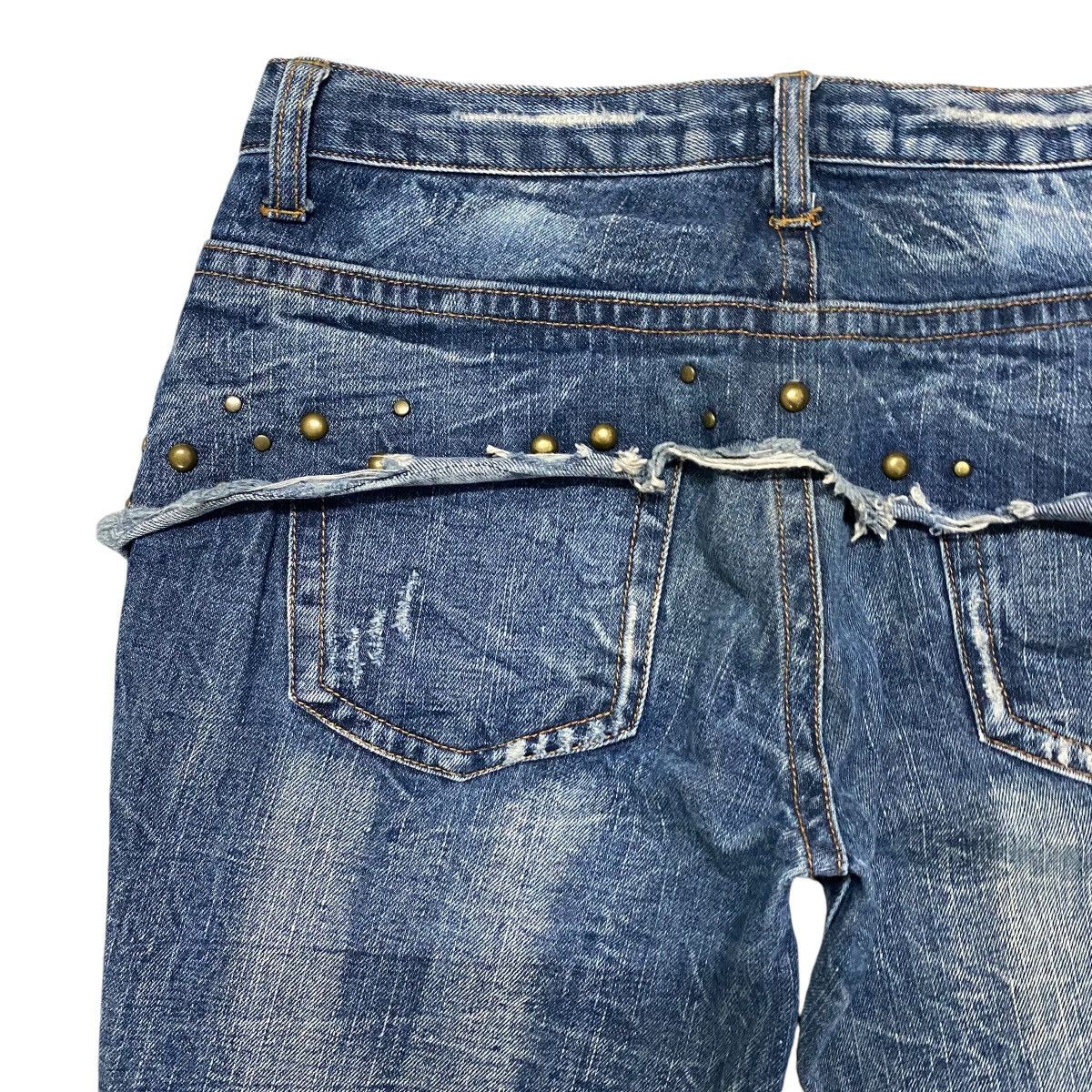 LOWBOX LOWBOX Denim Low Rise Flare Jeans Studded Size US 31 - 12 Thumbnail