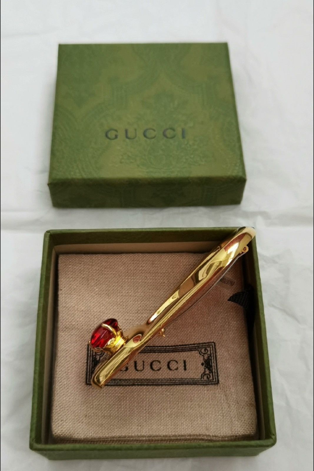 Gucci Runway gold ear brooches RARE Size ONE SIZE - 2 Thumbnail