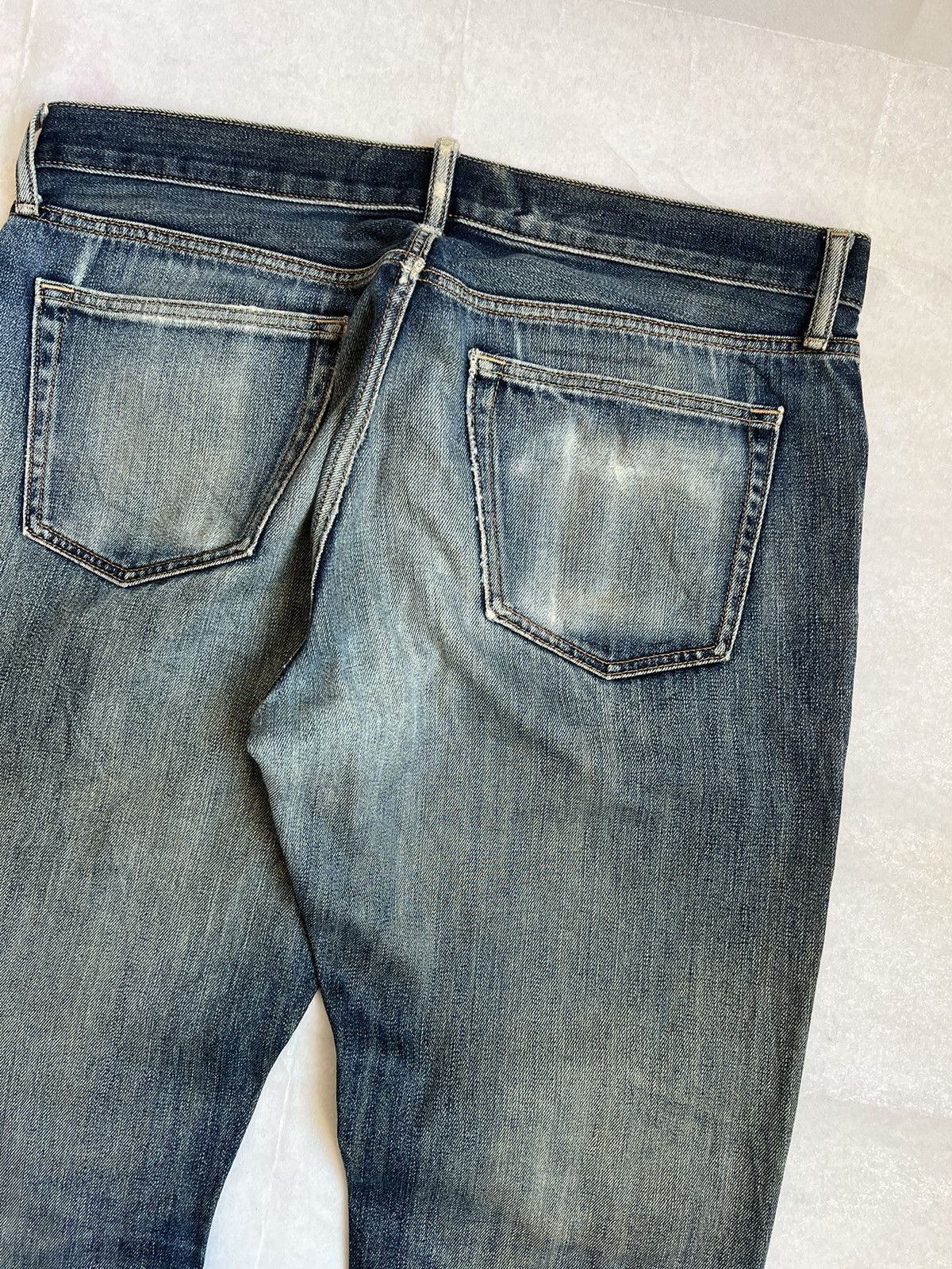 Uniqlo Uniqlo Regular Straight distressed and aging denim Size US 38 / EU 54 - 12 Thumbnail