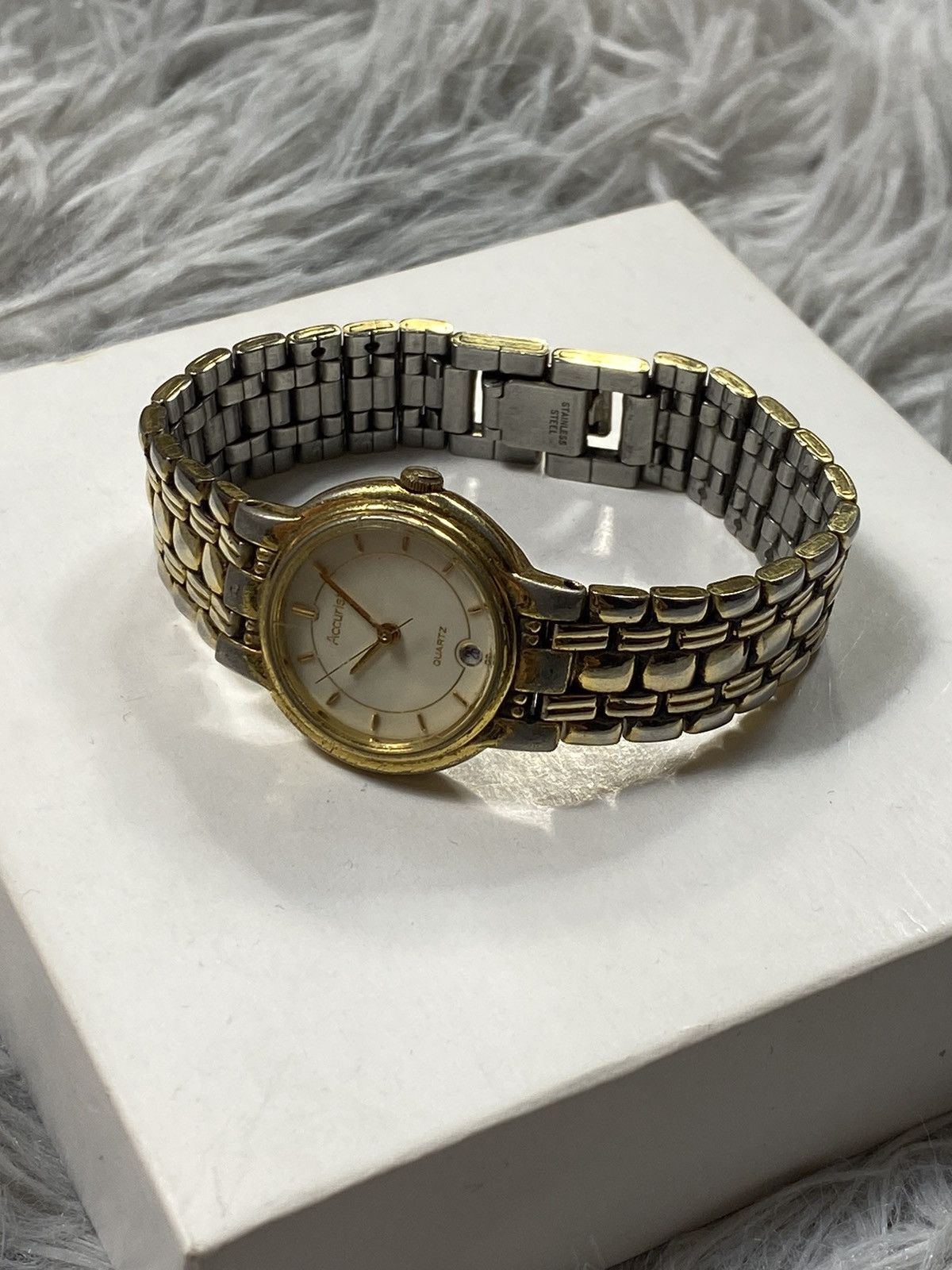 Japanese Brand × Vintage Accurist Gold-Tone Quartz Watch - Japanese Brand Size ONE SIZE - 4 Thumbnail