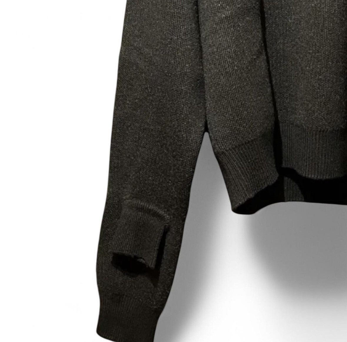 Gosha Rubchinskiy Very rare Gosha Rubchinskiy FW16 collection turtleneck Size US L / EU 52-54 / 3 - 2 Thumbnail
