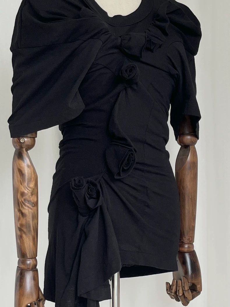 Comme des Garcons Comme Des Garcons Flower decorative twisted short-sleeved Size S / US 4 / IT 40 - 6 Thumbnail