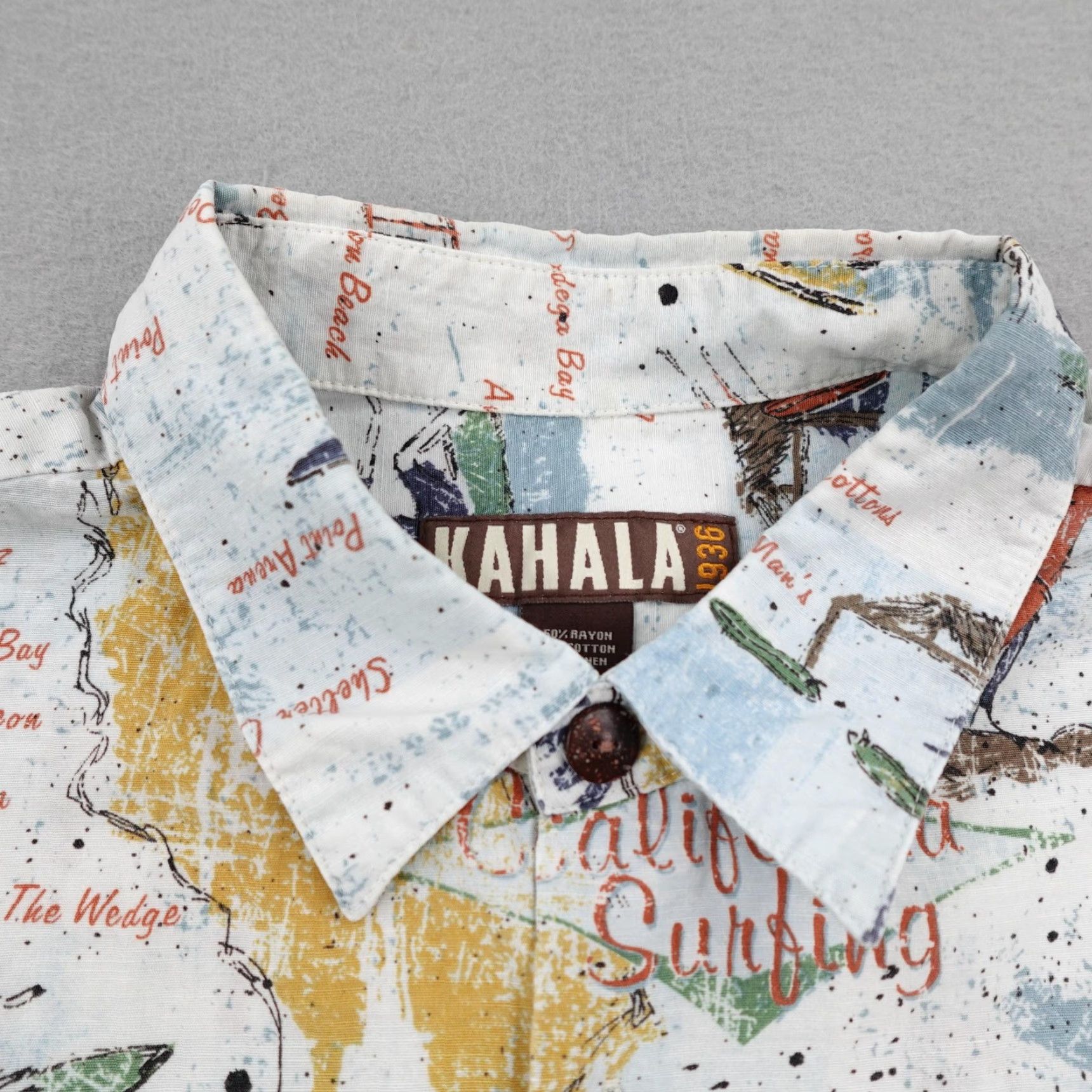 Vintage VINTAGE Kahala Shirt Men XL Button Up Short Sleeve White Blue Hawaiian Aloha California Surf Map Camp Graphic Print Beach Tropical 90s Mens Size US XL / EU 56 / 4 - 2 Thumbnail
