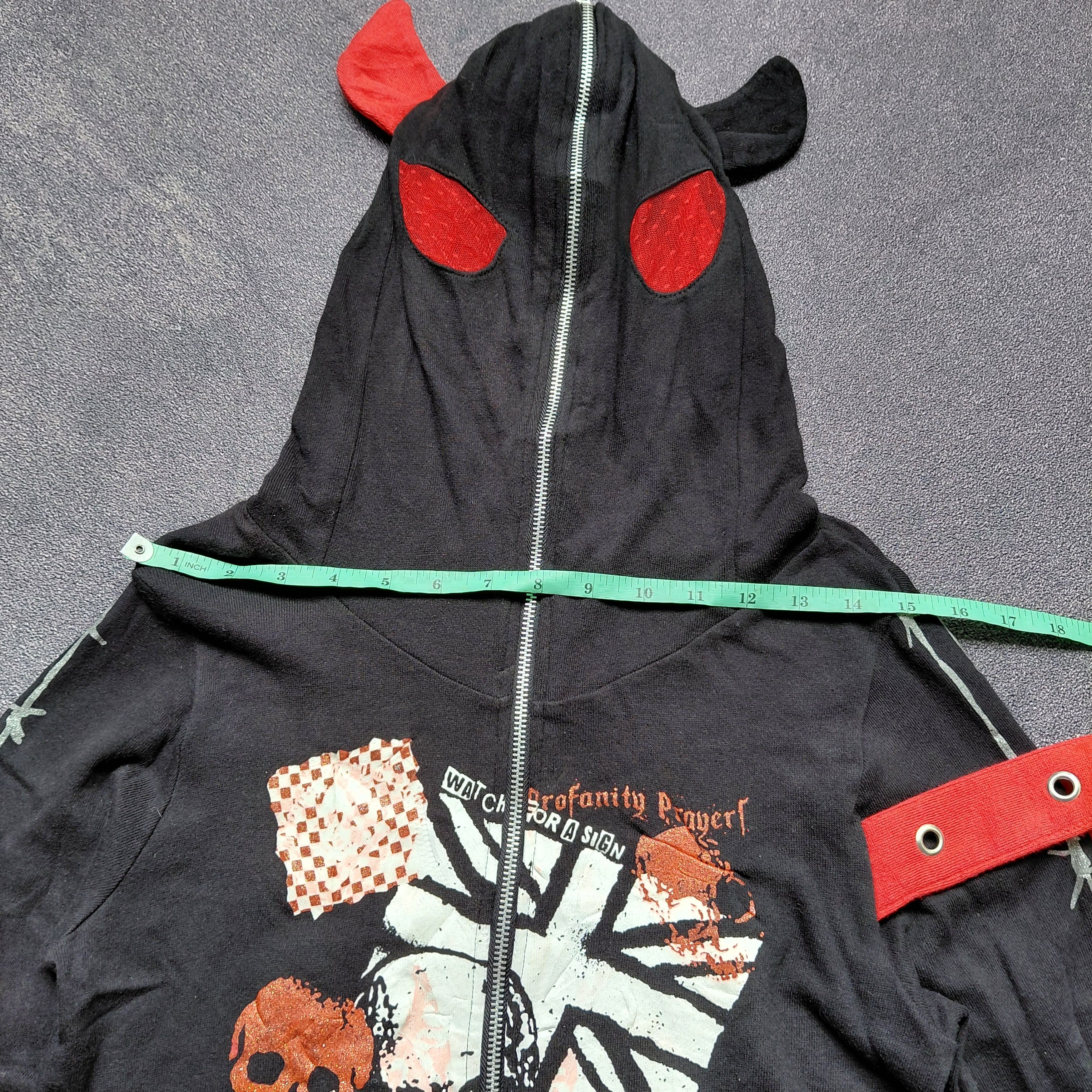 Japanese Brand Vintage Y2k TRPP GIRL Skull Style Punk Hoodie Size US M / EU 48-50 / 2 - 10 Thumbnail