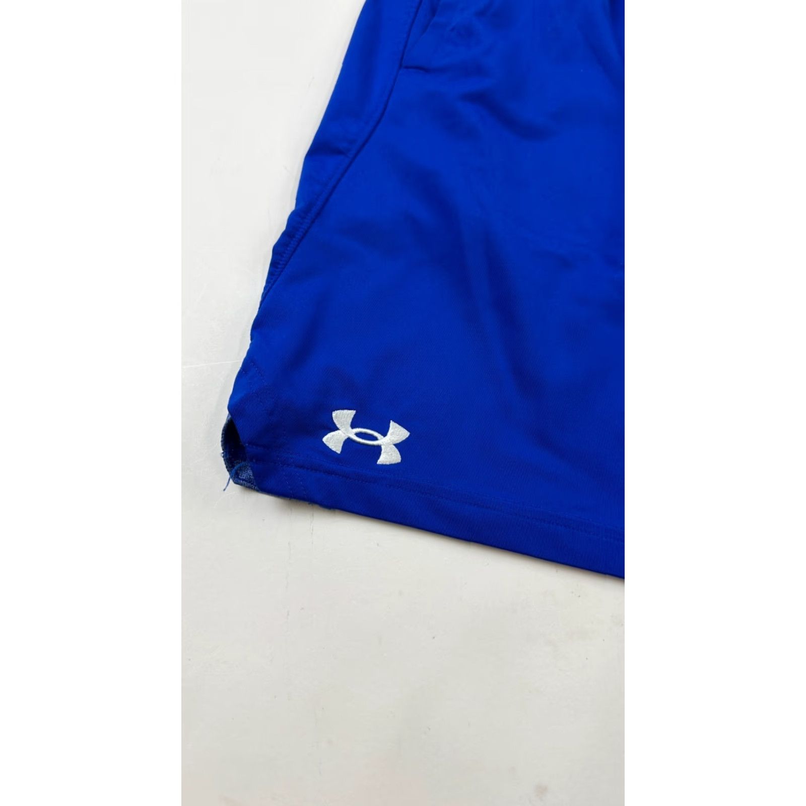 Under Armour VINTAGE? No — under armour shorts mens 2xl blue locker 9" pocketed athletic workout 1351350 Size US 39 - 3 Thumbnail
