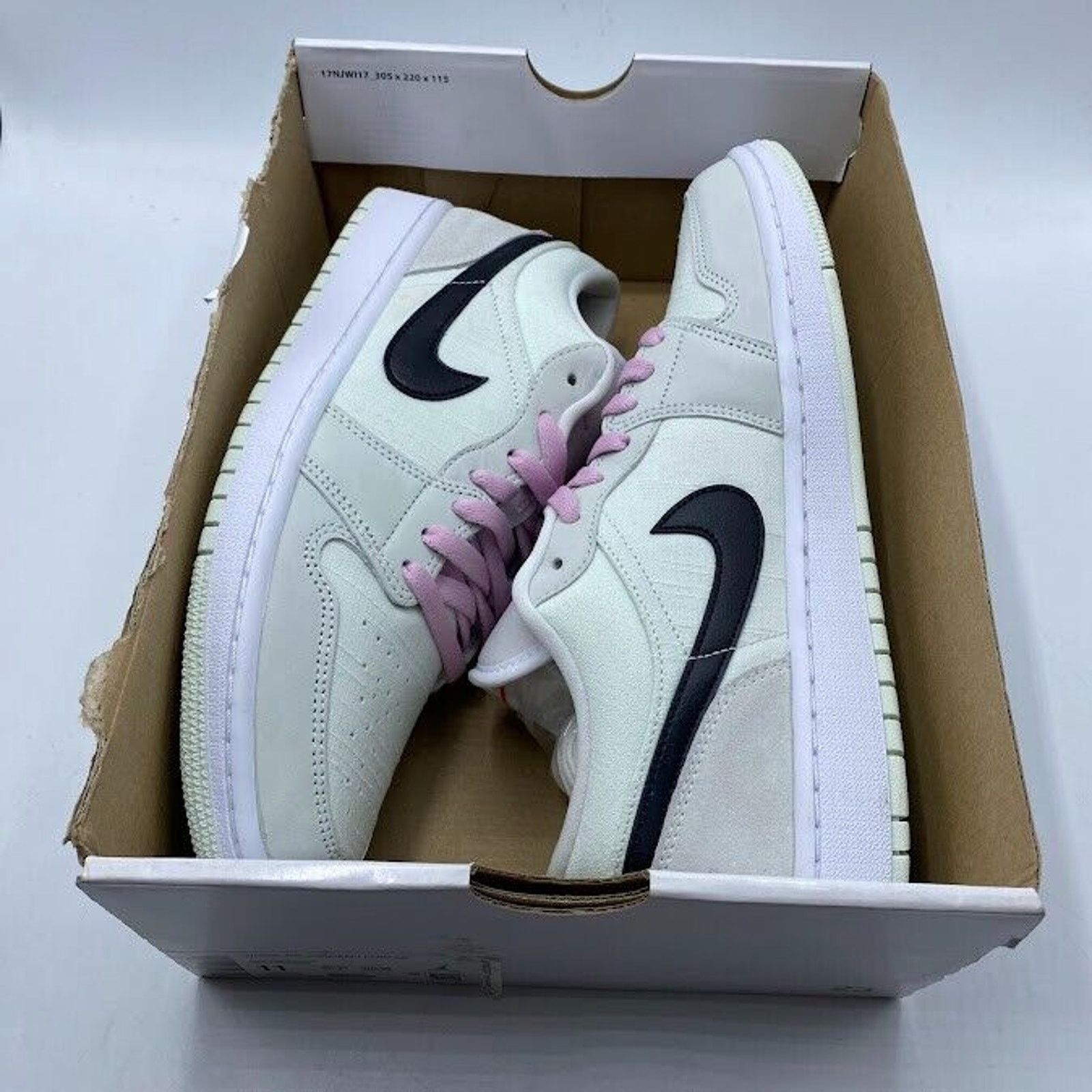 Nike NEW Nike Air Jordan 1 Low SE Barely Green CZ0776-300 Women's Size US 11 / IT 41 - 9 Thumbnail