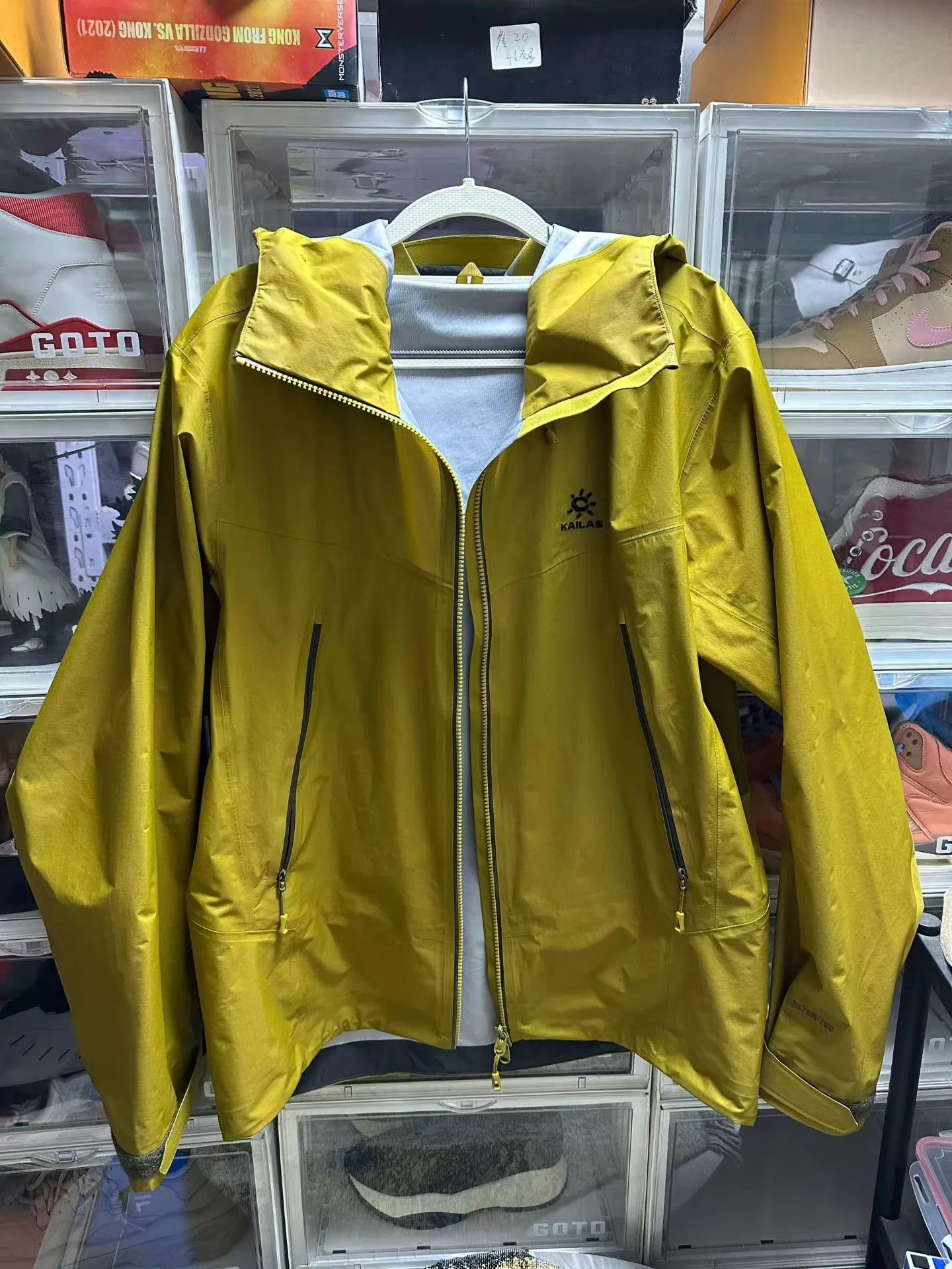 Other KAILAS Bogda LT Men's L Worn Once LW WP Shell Jacket Size US L / EU 52-54 / 3 - 1 Thumbnail