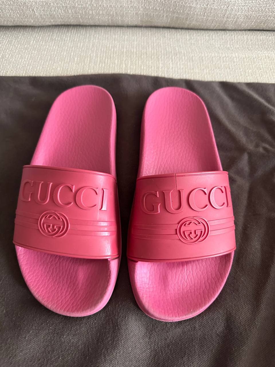 Gucci Gucci Slides Rubber Pink Size US 7 / IT 37 - 1 Thumbnail
