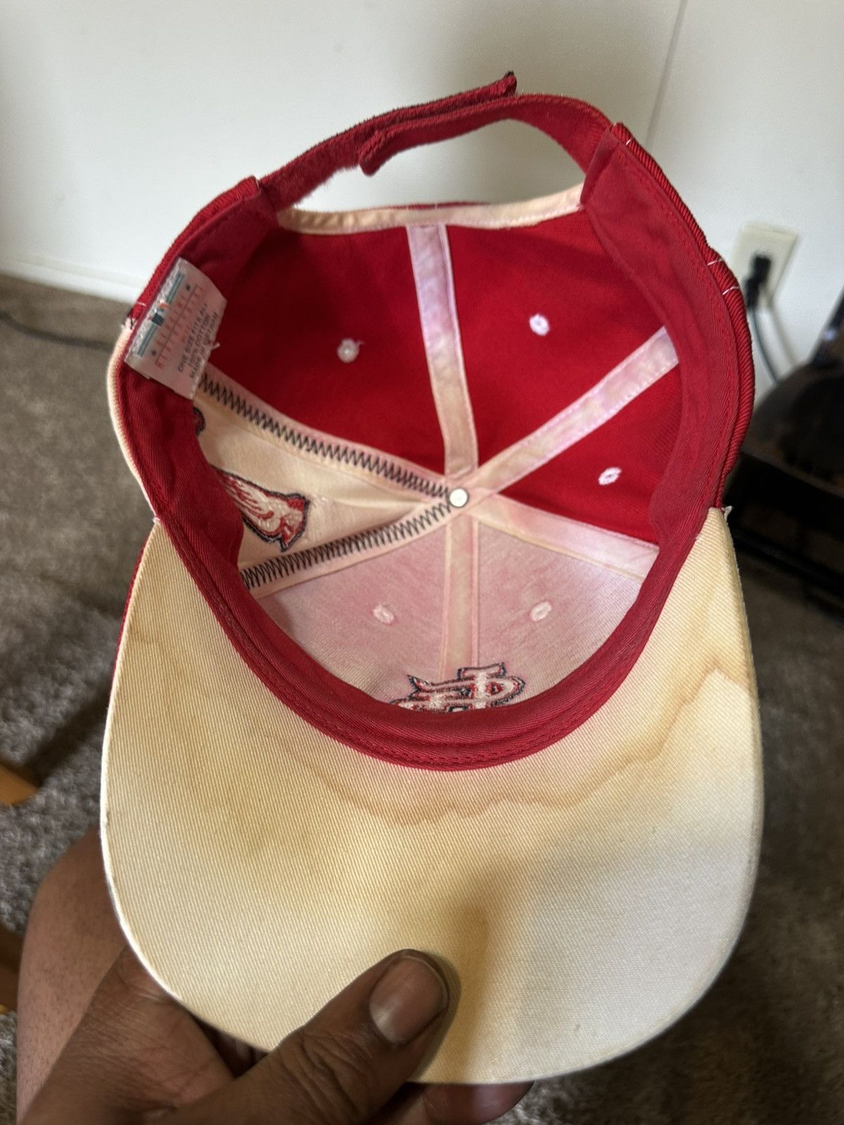 MLB Vintage MLB St. Louis Cardinal’s “triple red” hat 90s Size ONE SIZE - 7 Thumbnail