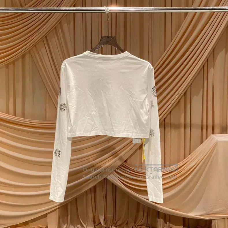 Miu Miu Miu Miu Size S White sequined flower logo long sleeve T-shi Size S / US 4 / IT 40 - 2 Thumbnail
