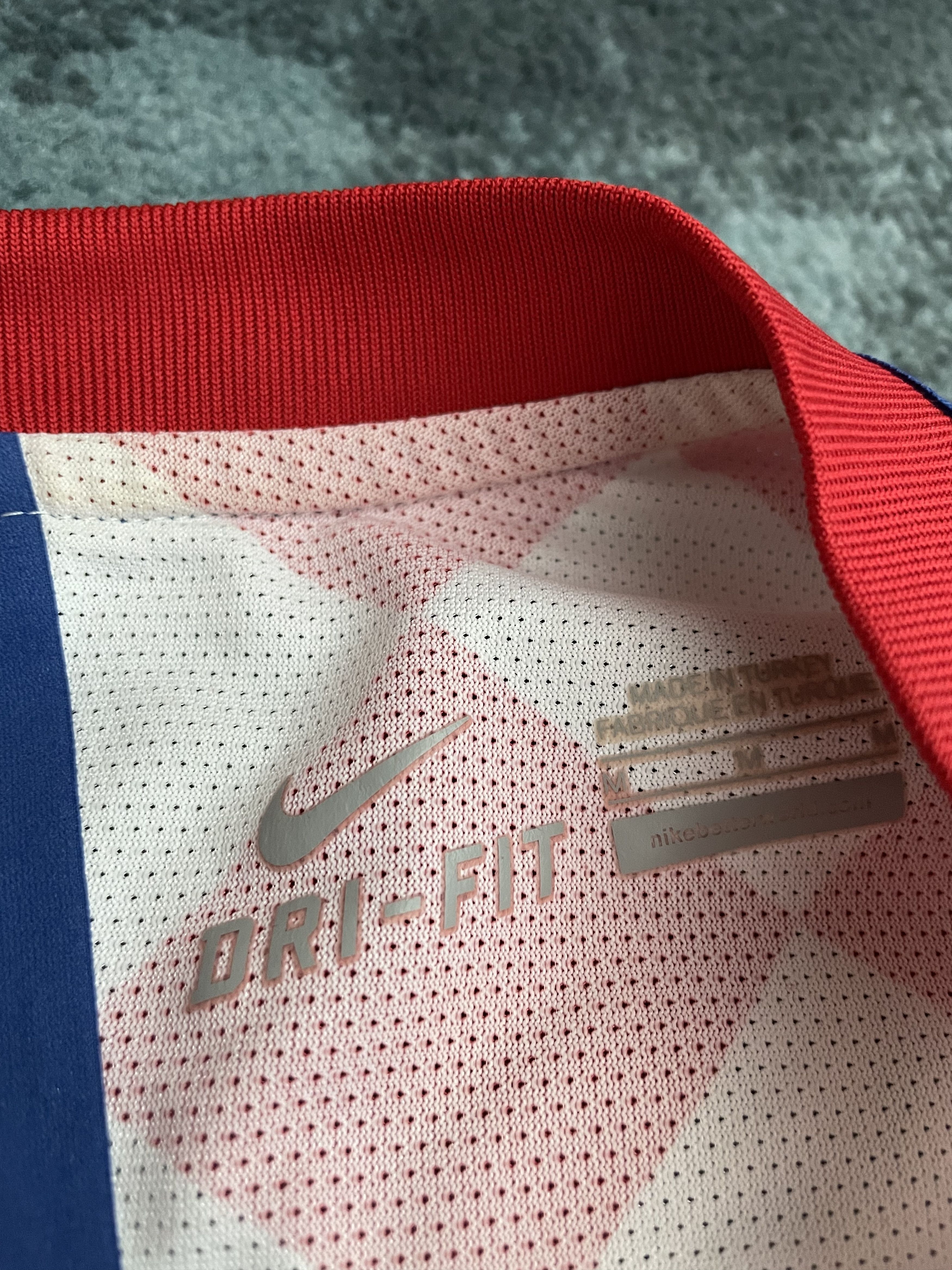Nike Nike Croatia Euro 2016 Match Issue Home Shirt Size US M / EU 48-50 / 2 - 3 Thumbnail