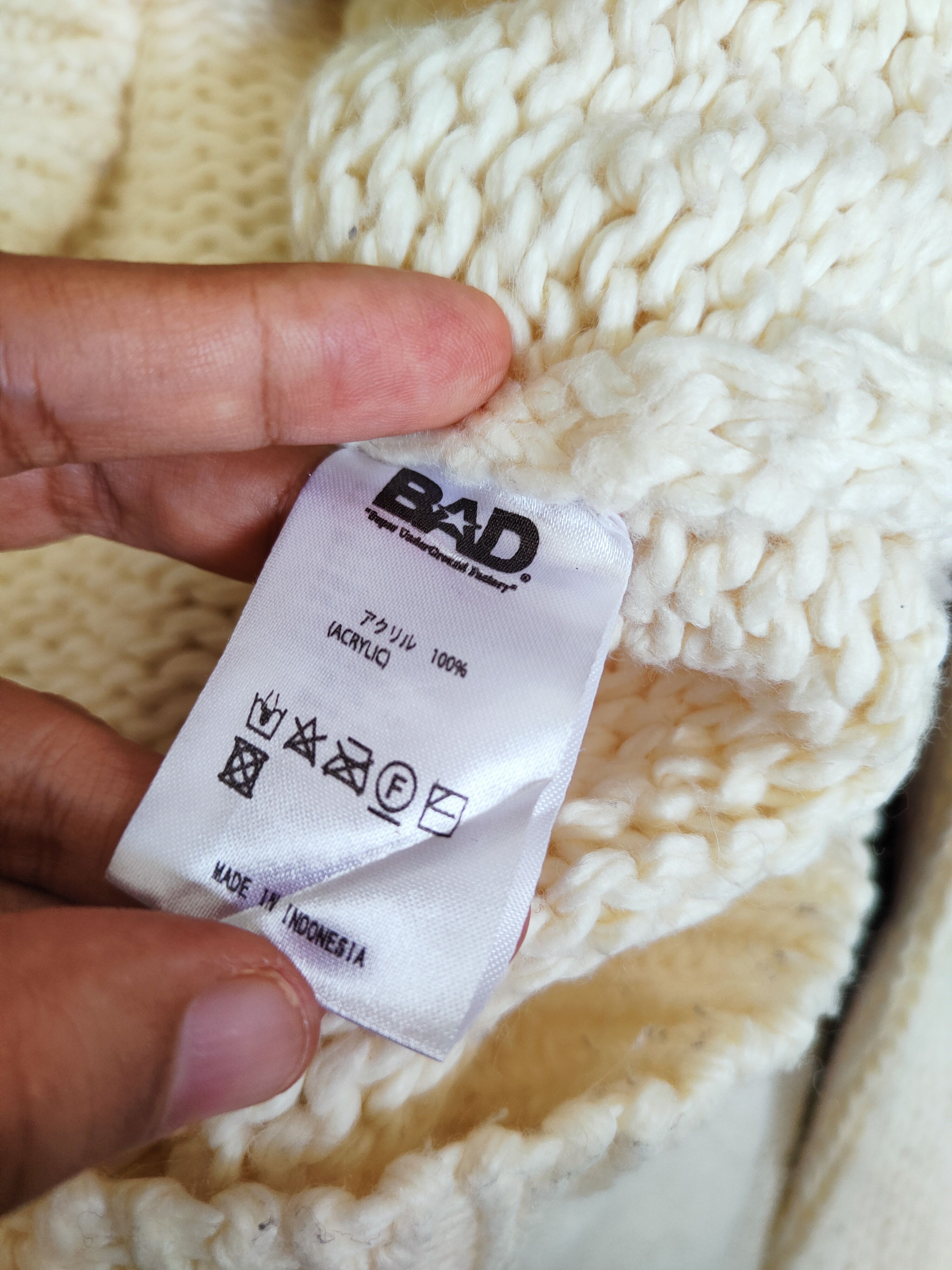 Vintage Bad-Stevie Beige Knitwear Sweatshirts #W485 Size US M / EU 48-50 / 2 - 11 Thumbnail