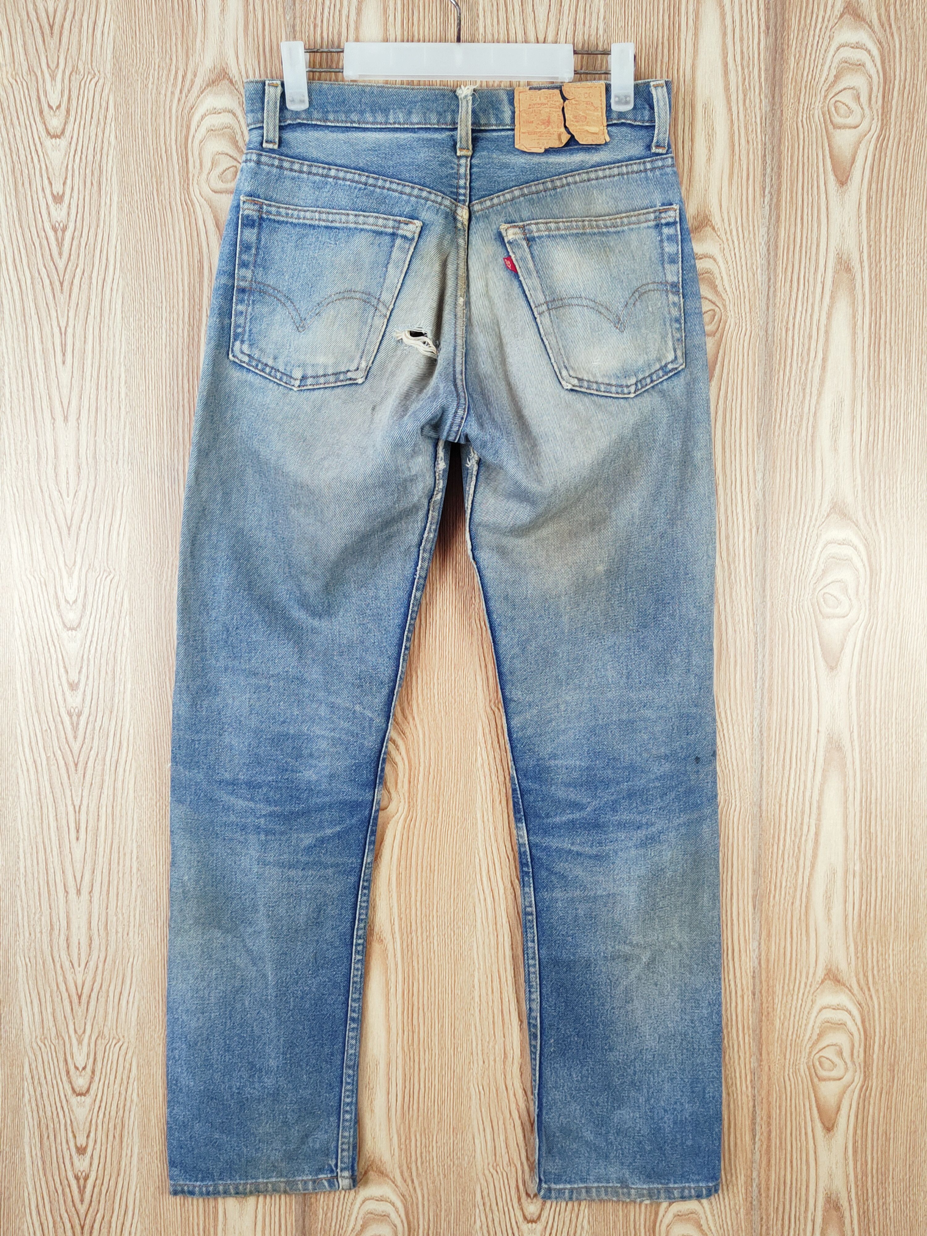 Levi's 505 Levi's Blue Distressed Ripped denim Jeans #W800 Size US 29 - 8 Thumbnail