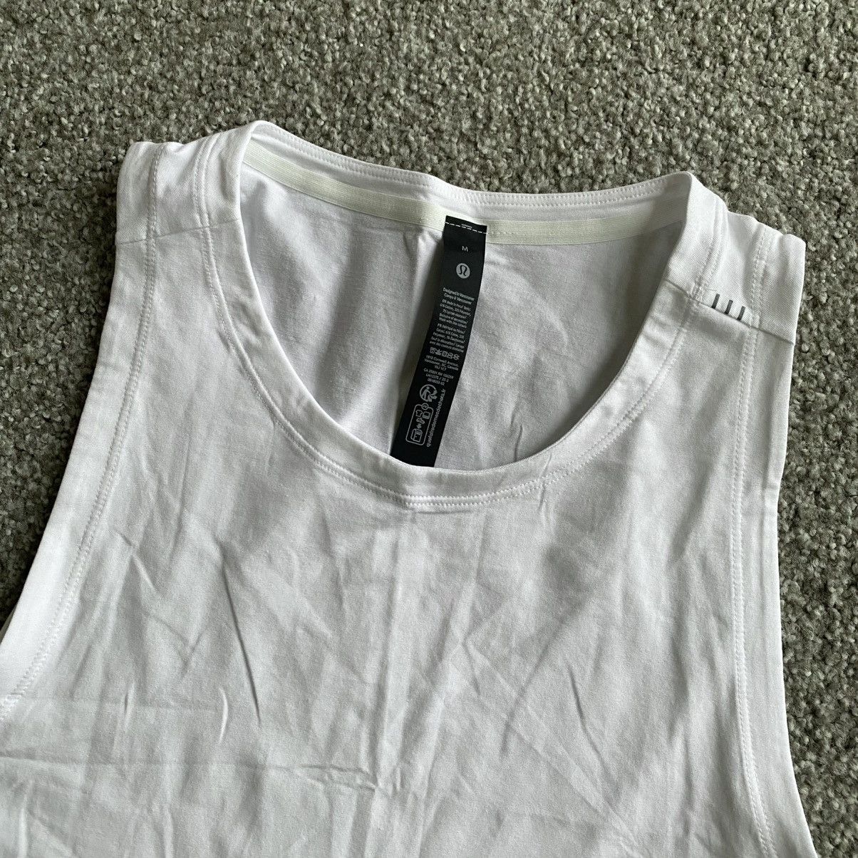 Lululemon Lululemon Zeroed In Tank Size US M / EU 48-50 / 2 - 5 Thumbnail