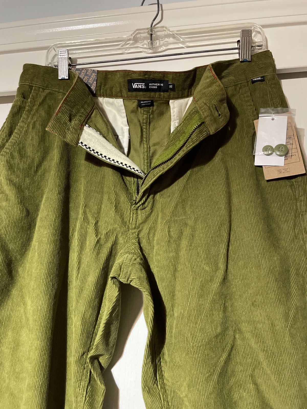 Vans Green corduroy Vans Authentic Chino Size US 32 / EU 48 - 3 Thumbnail