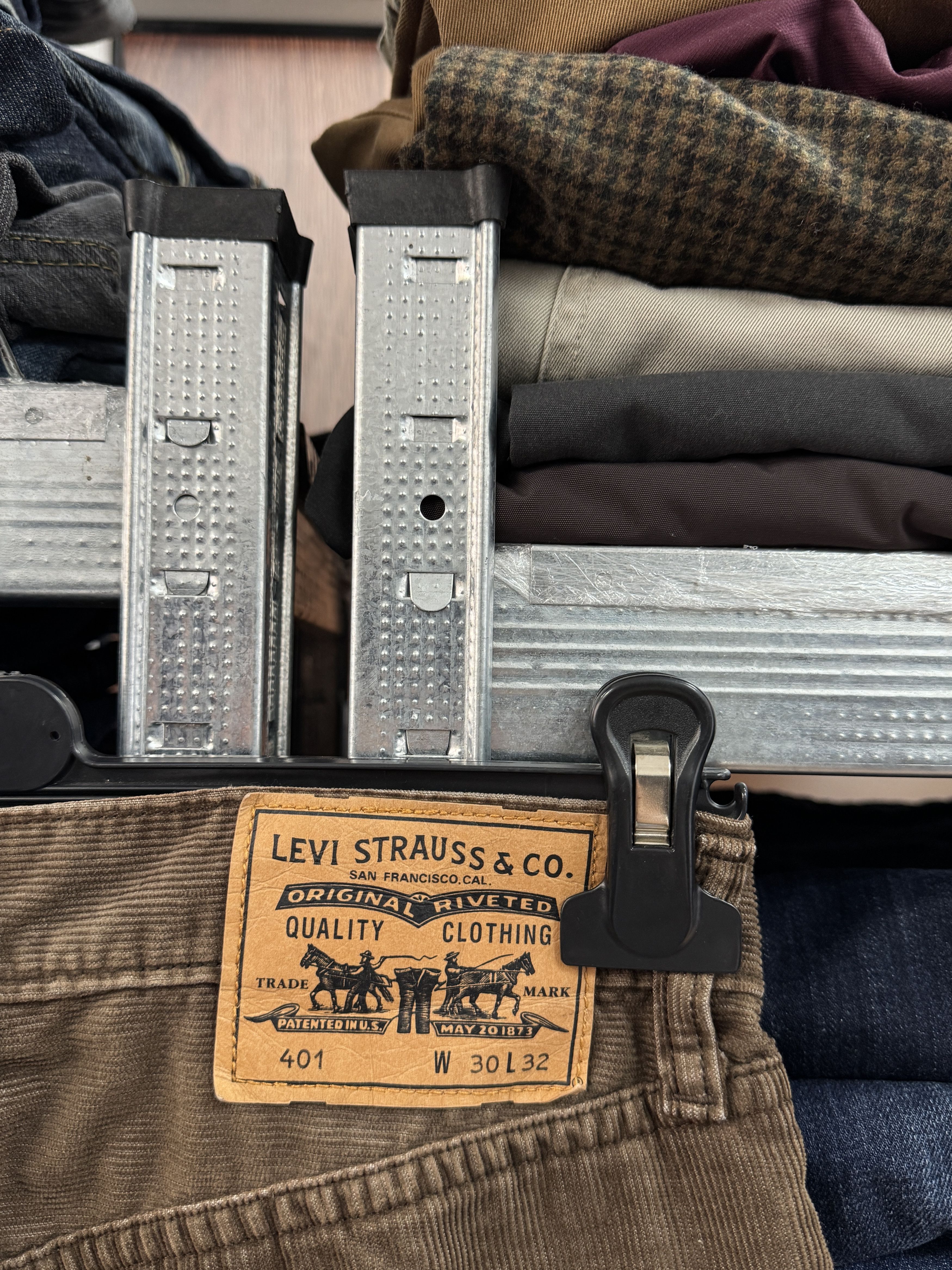 Levi's Levis 401 Vintage Velvet Corduroy Pant W30 L32 Size US 30 / EU 46 - 4 Thumbnail