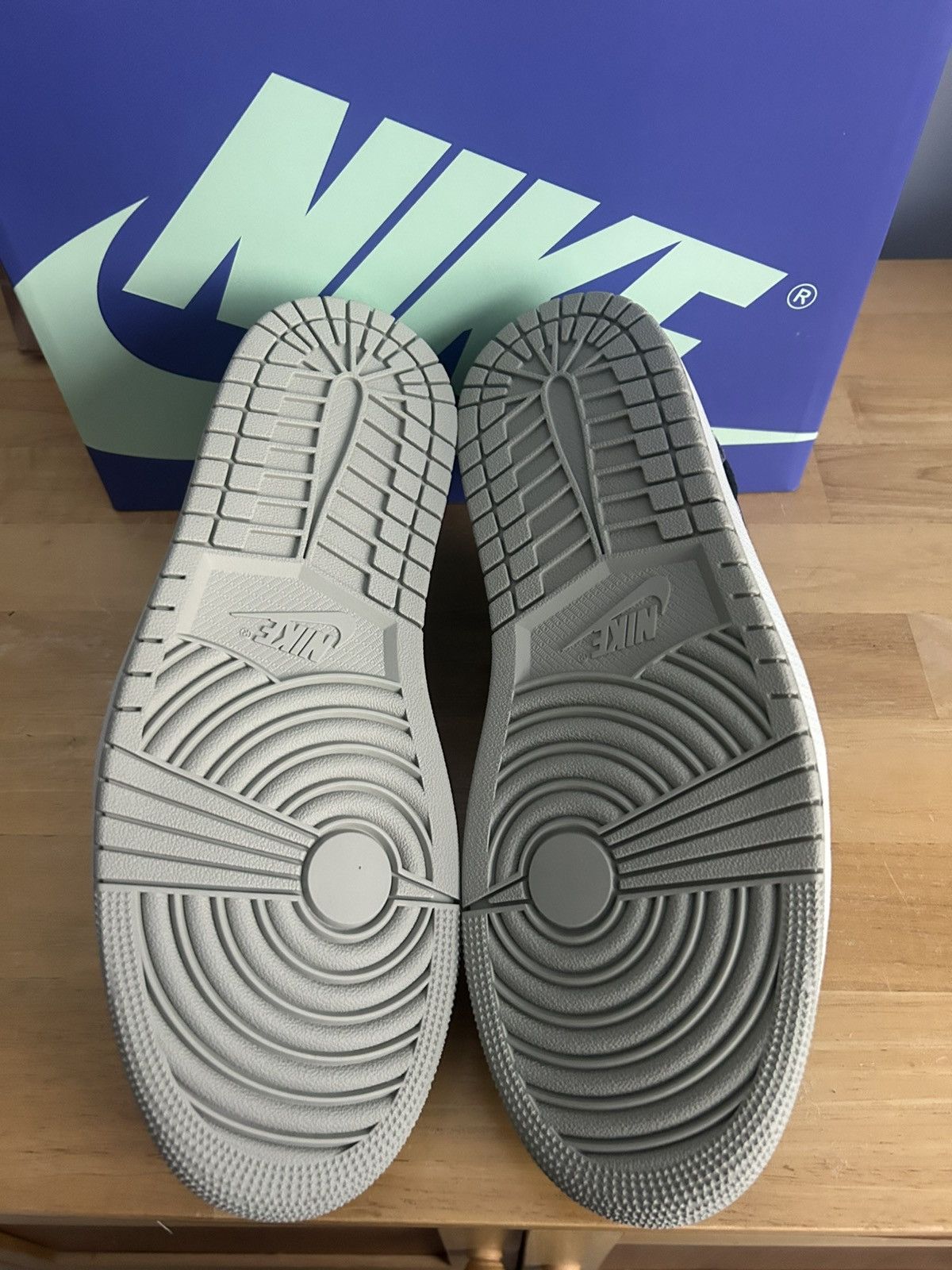 Jordan Brand Jordan 1 Voodoo Size US 9.5 / EU 42-43 - 5 Thumbnail