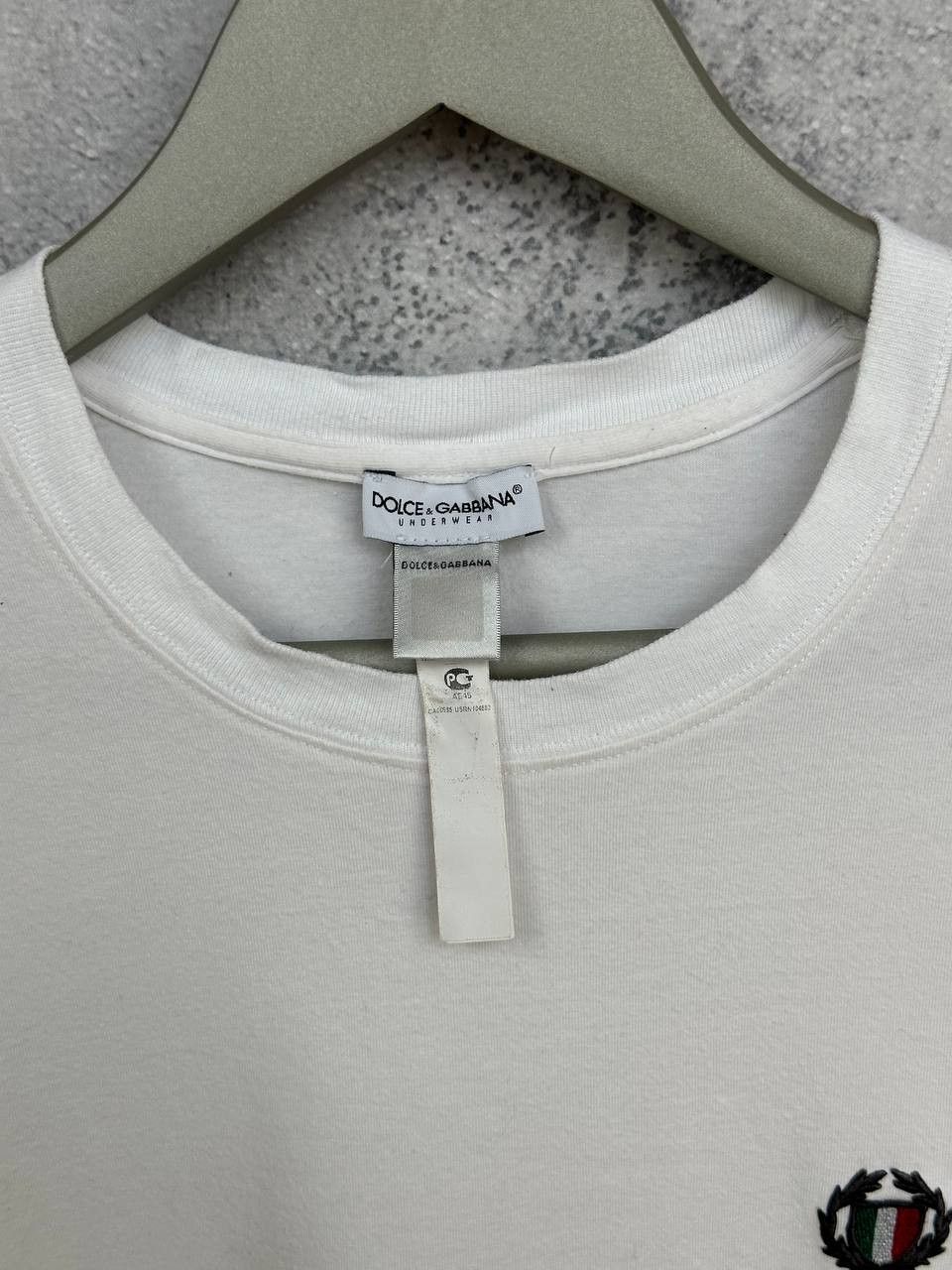 Dolce & Gabbana Dolce & Gabbana White T-Shirt Small Logo Crest Tee Slim Fit Size XS / US 0-2 / IT 36-38 - 10 Thumbnail