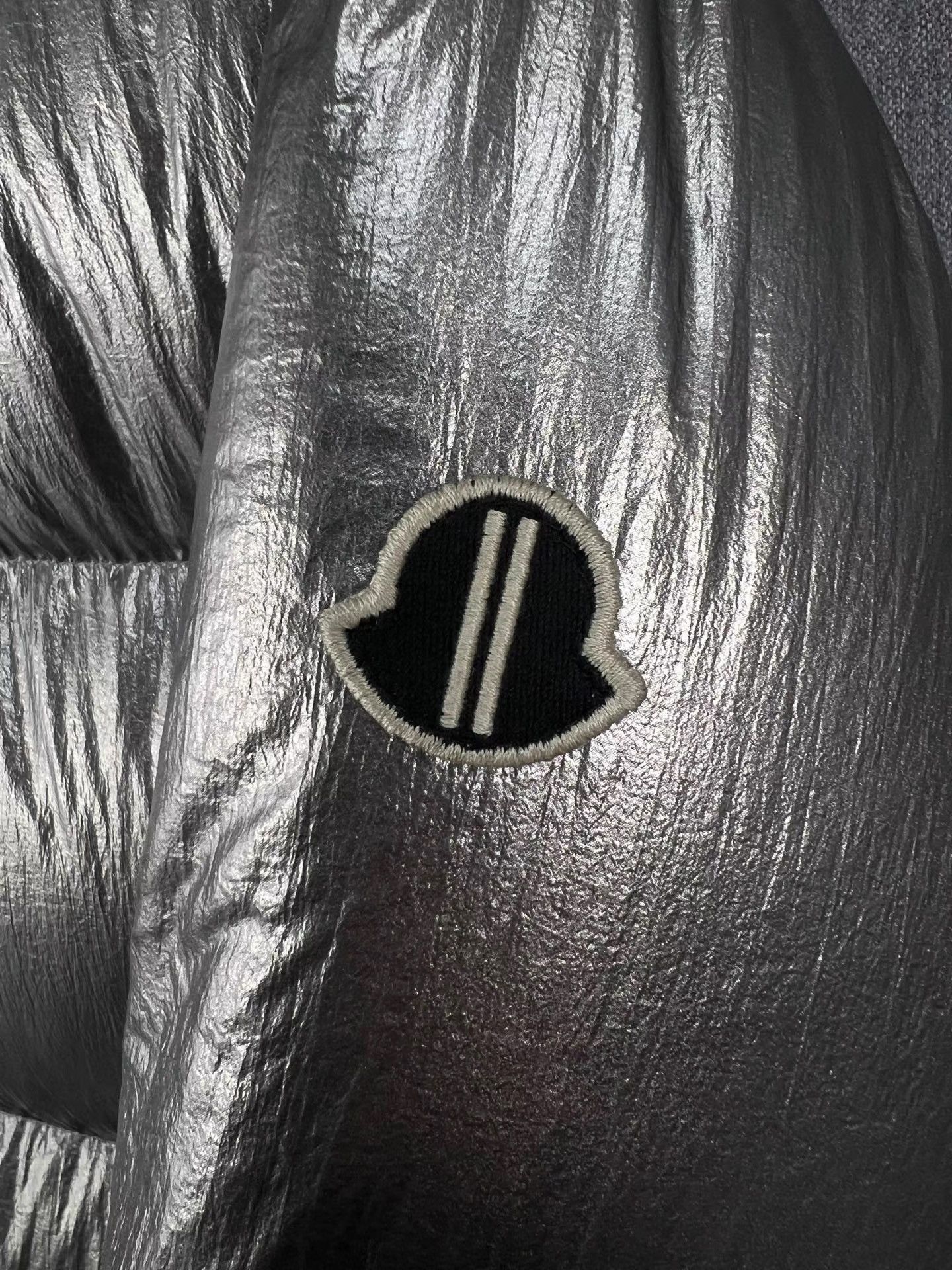 Moncler MONCLER × RICK OWENS Silver Down Jacket K1 Size XS / US 0-2 / IT 36-38 - 3 Thumbnail