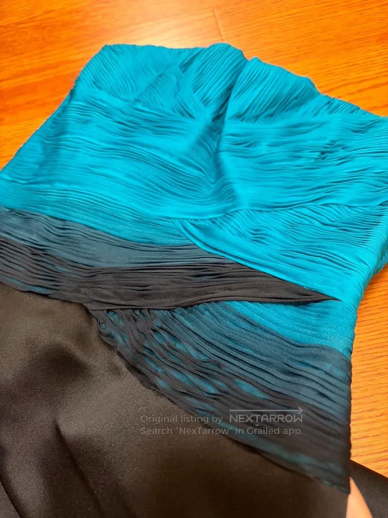Valentino Valentino Blue-black color-blocked silk fishbone strapless Size S / US 4 / IT 40 - 2 Thumbnail