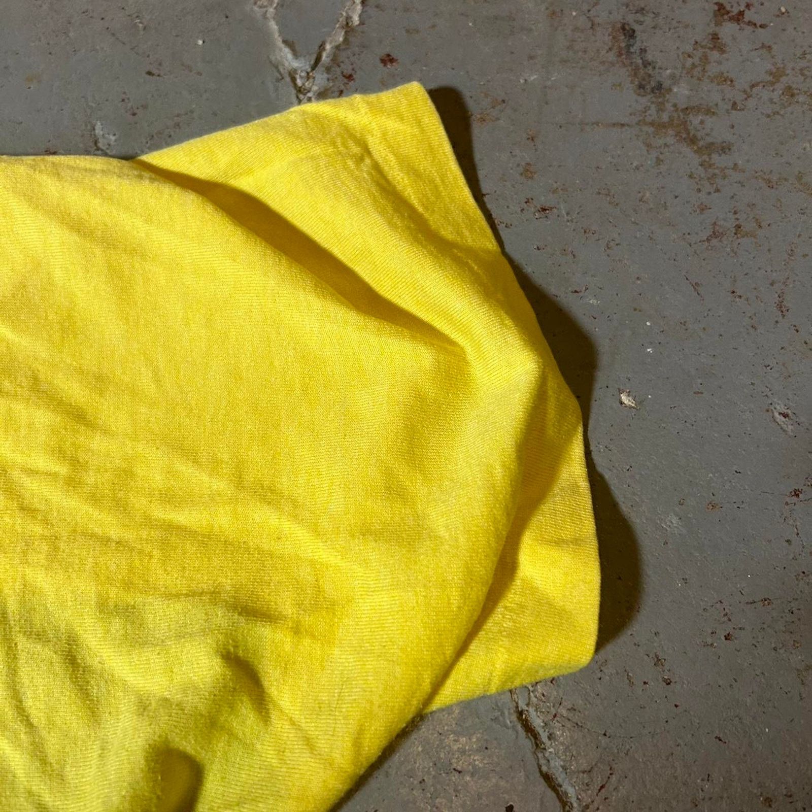 Hanes 90s yellow single stitch Size US XL / EU 56 / 4 - 4 Thumbnail