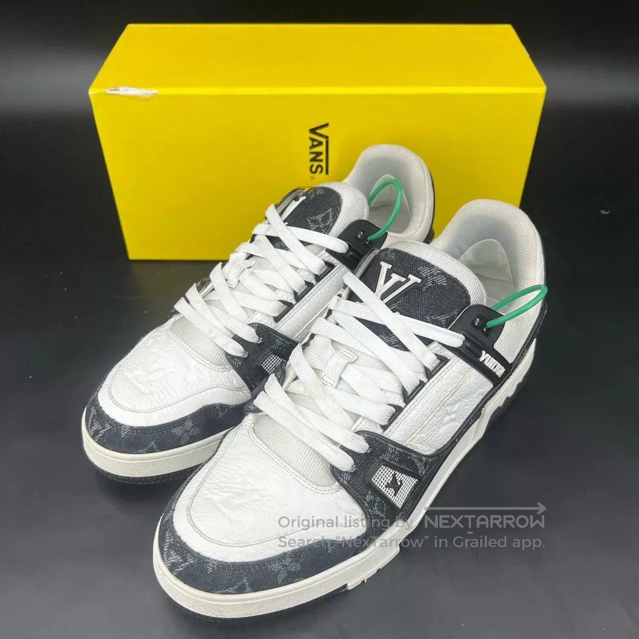 Louis Vuitton Black and White Low. Size US 7.5 / EU 40-41 - 1 Thumbnail