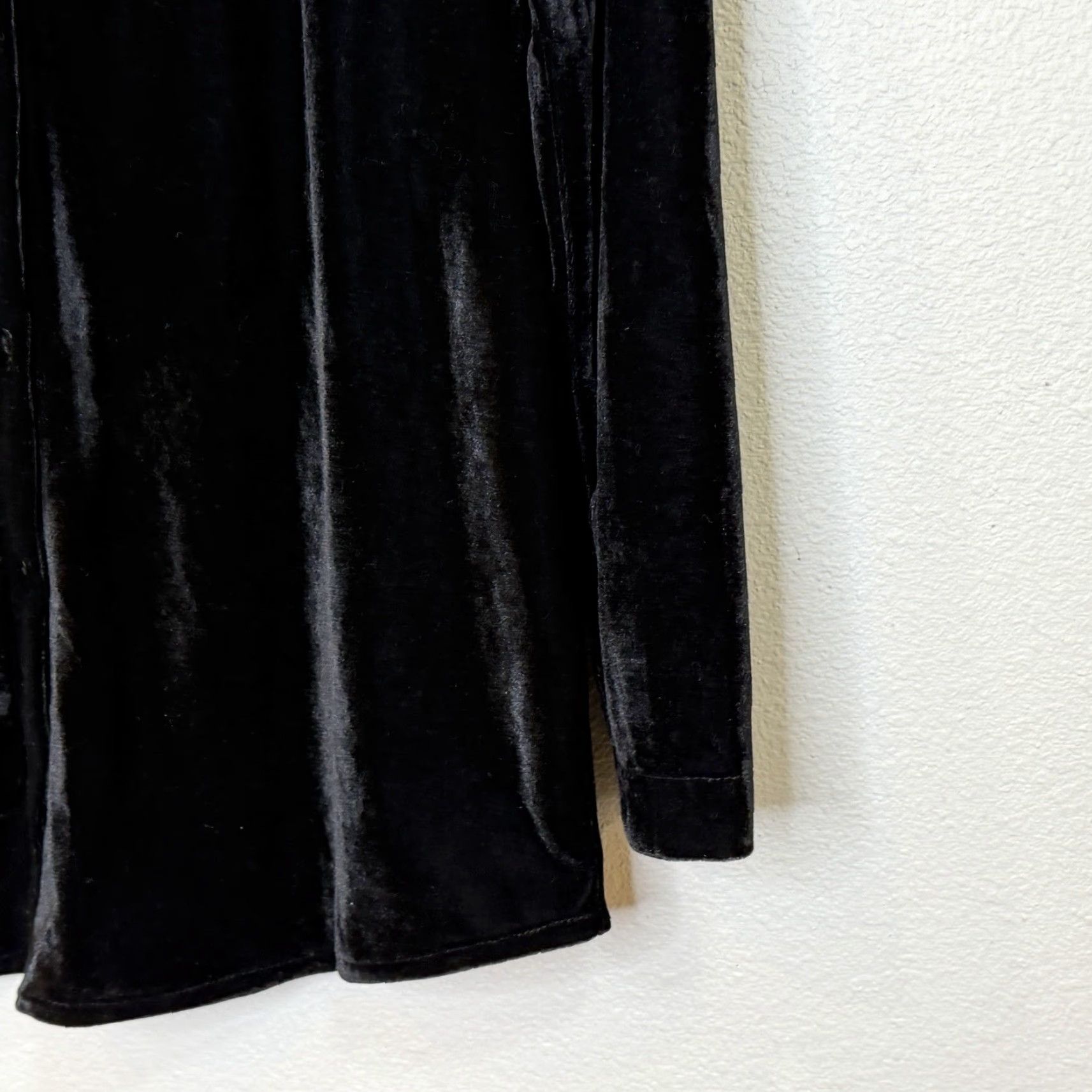 Velvet Paparazzi Velvet Embroidered Button Front Top Womens Medium Black Floral BOHO Shirt Tunic Long Sleeve Collared Stretch Size M / US 6-8 / IT 42-44 - 4 Thumbnail