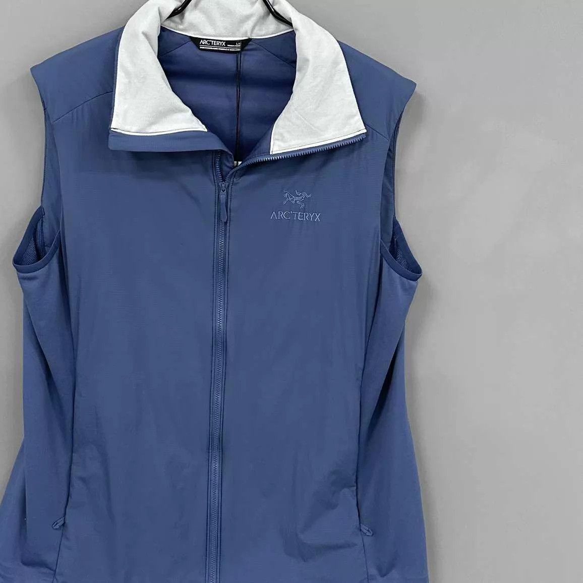 Arc'teryx ARC'TERYX Embroidered Logo Vest L Size L / US 10 / IT 46 - 2 Thumbnail