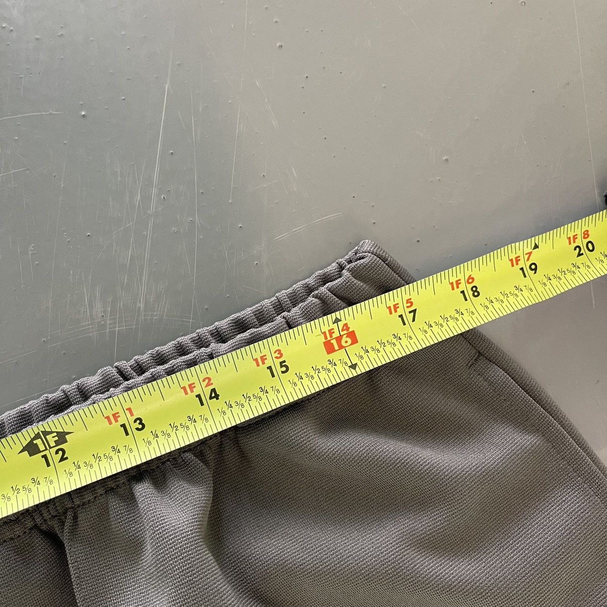 Japanese Brand baggy wide grey barrel sweatpants essential grunge Size US 34 / EU 50 - 6 Thumbnail