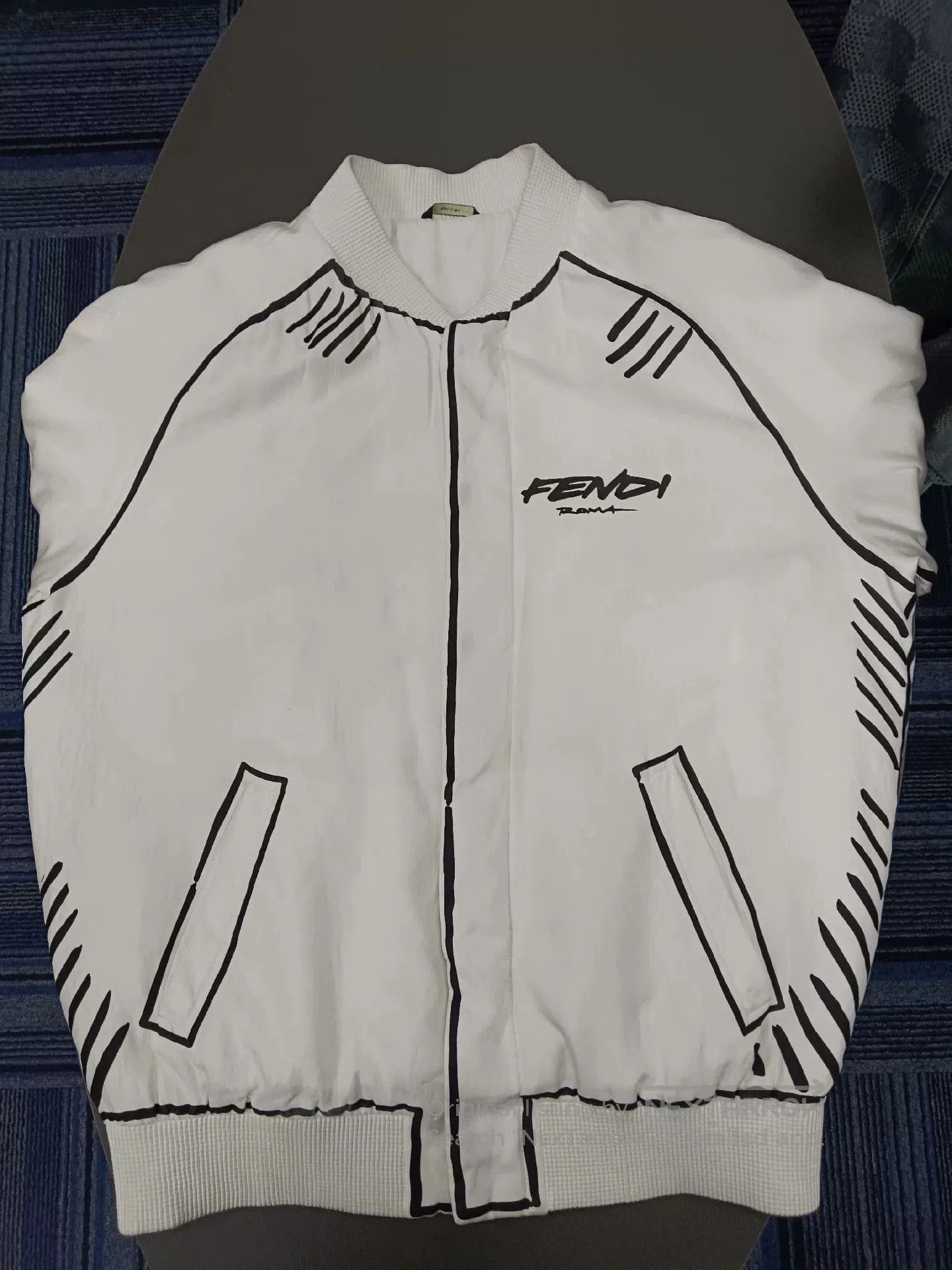 Fendi Fendi Comic Style Jacket in White. Size L / US 10 / IT 46 - 1 Thumbnail