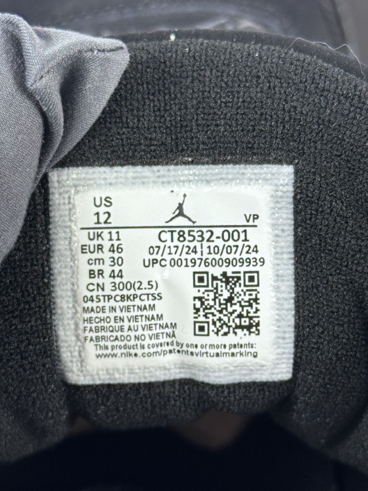 Jordan Brand AIR JORDAN 3 RETRO SNEAKERS Size US 12 / EU 45 - 9 Thumbnail