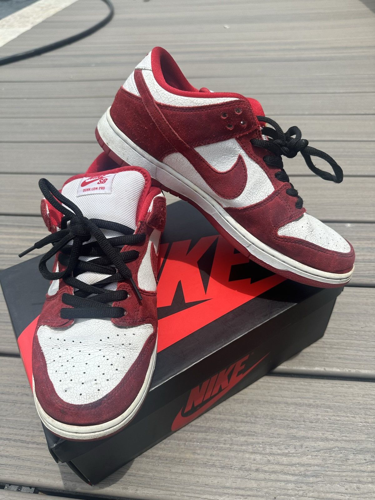 Nike Nike 2014 Valentine’s Day dunk lows Size US 11 / EU 44 - 3 Thumbnail