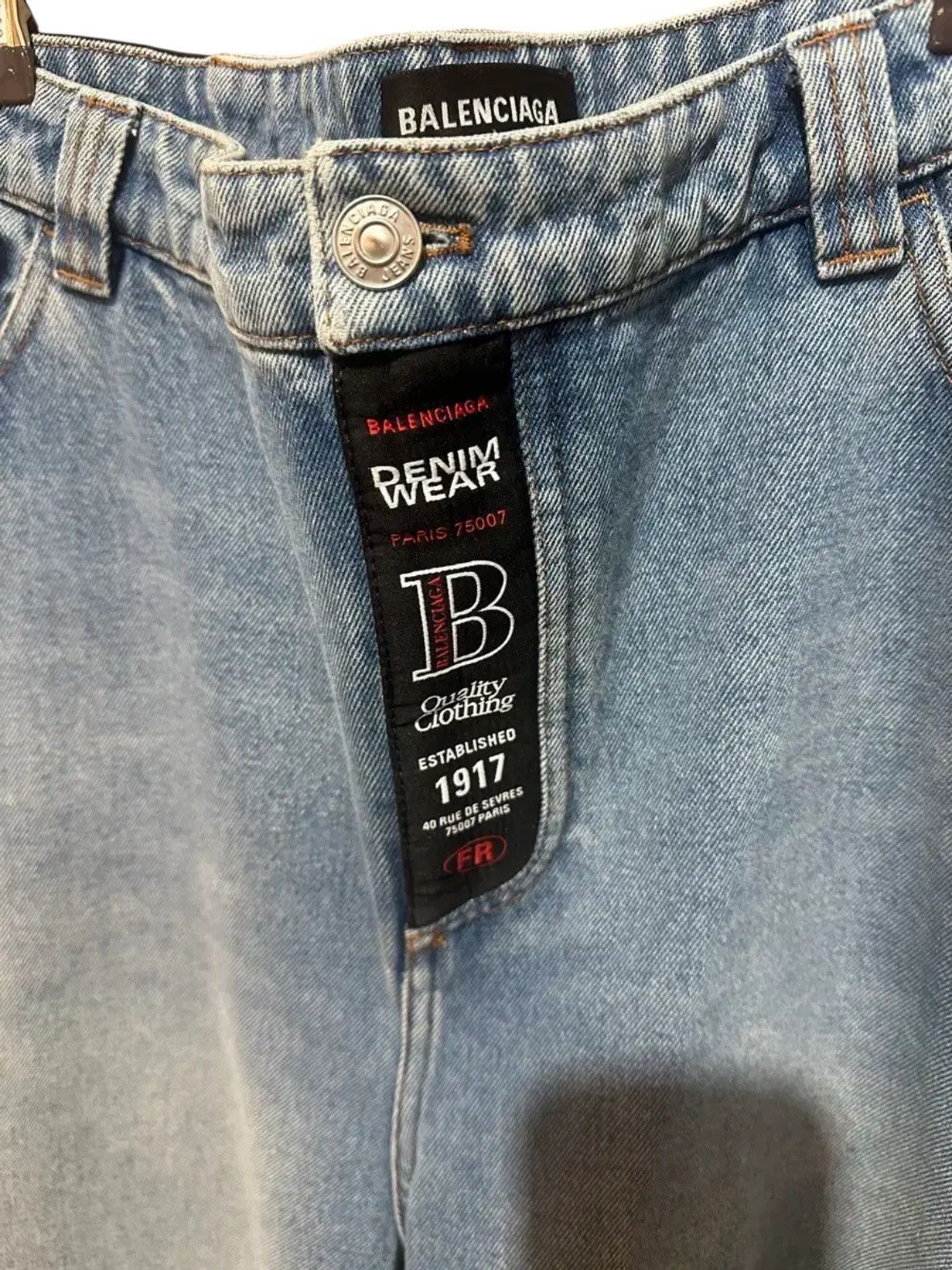 Balenciaga Balenciaga Skater Bermuda Denim Pants Size US 34 / EU 50 - 3 Thumbnail