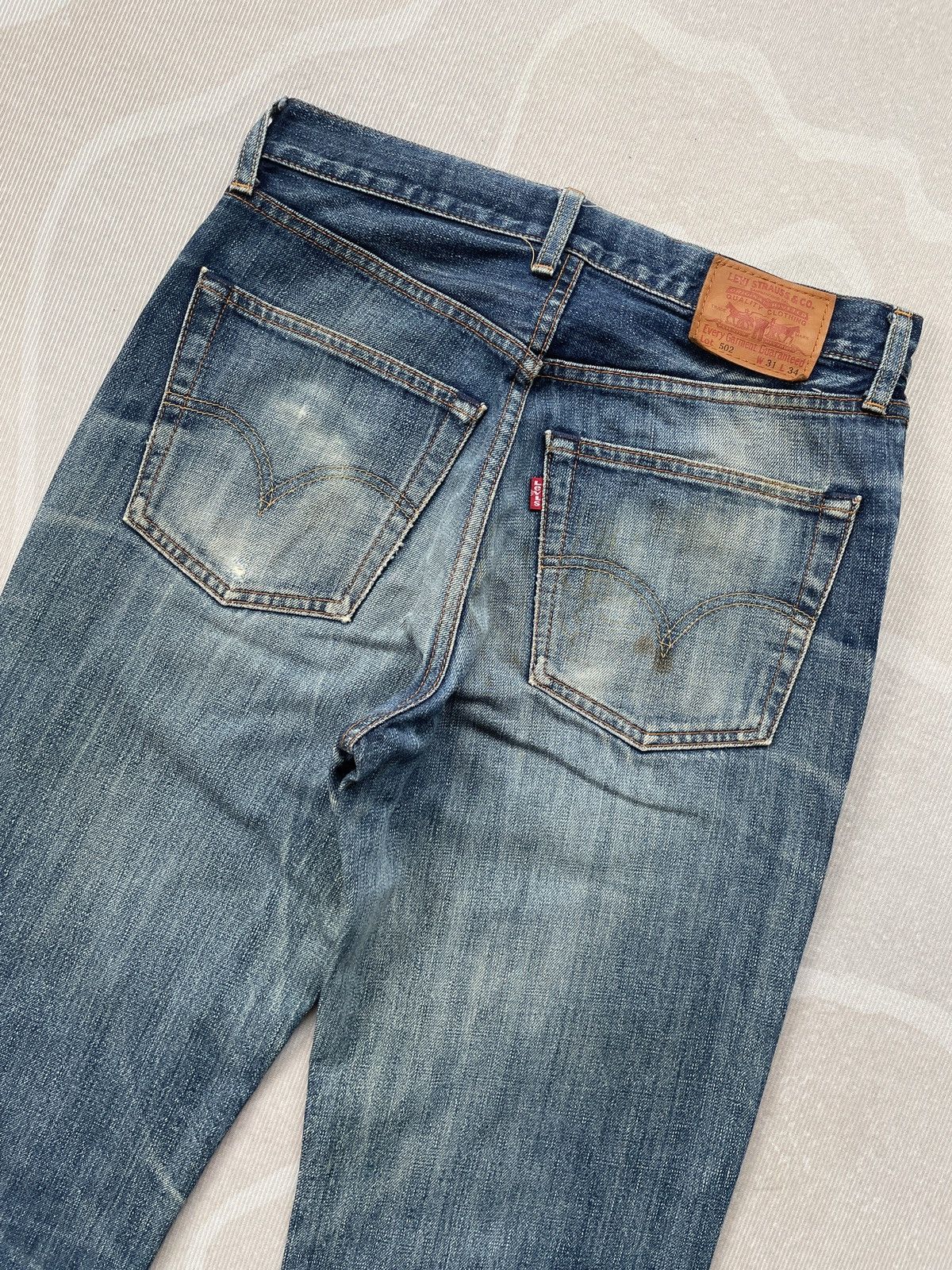 Le Grande Bleu (L.G.B.) × Levi's × Vintage Levis 502 Jeans (LG109) Size US 29 - 4 Thumbnail