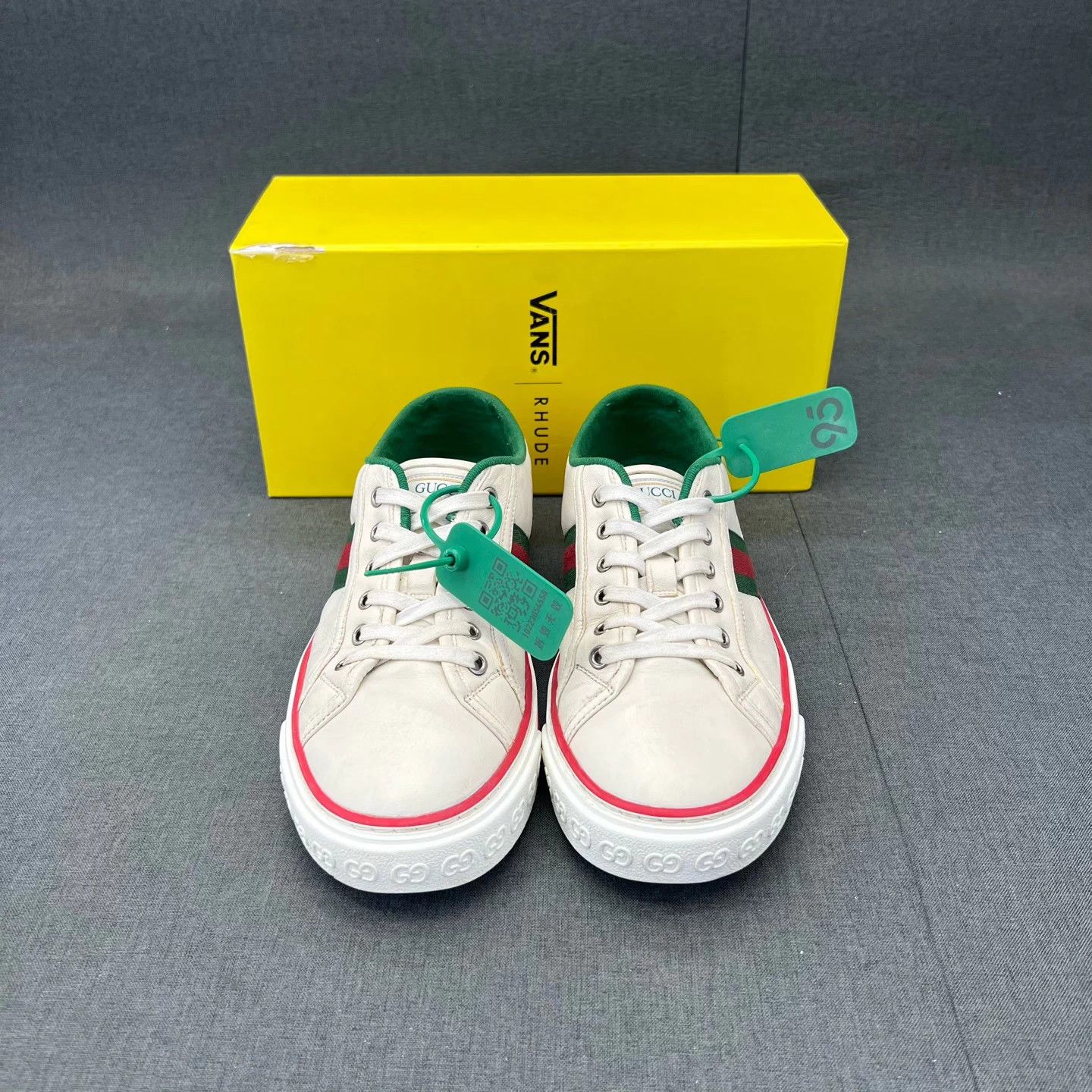 Gucci Gucci 1977 White 7 Mint Size US 7 / EU 40 - 4 Thumbnail