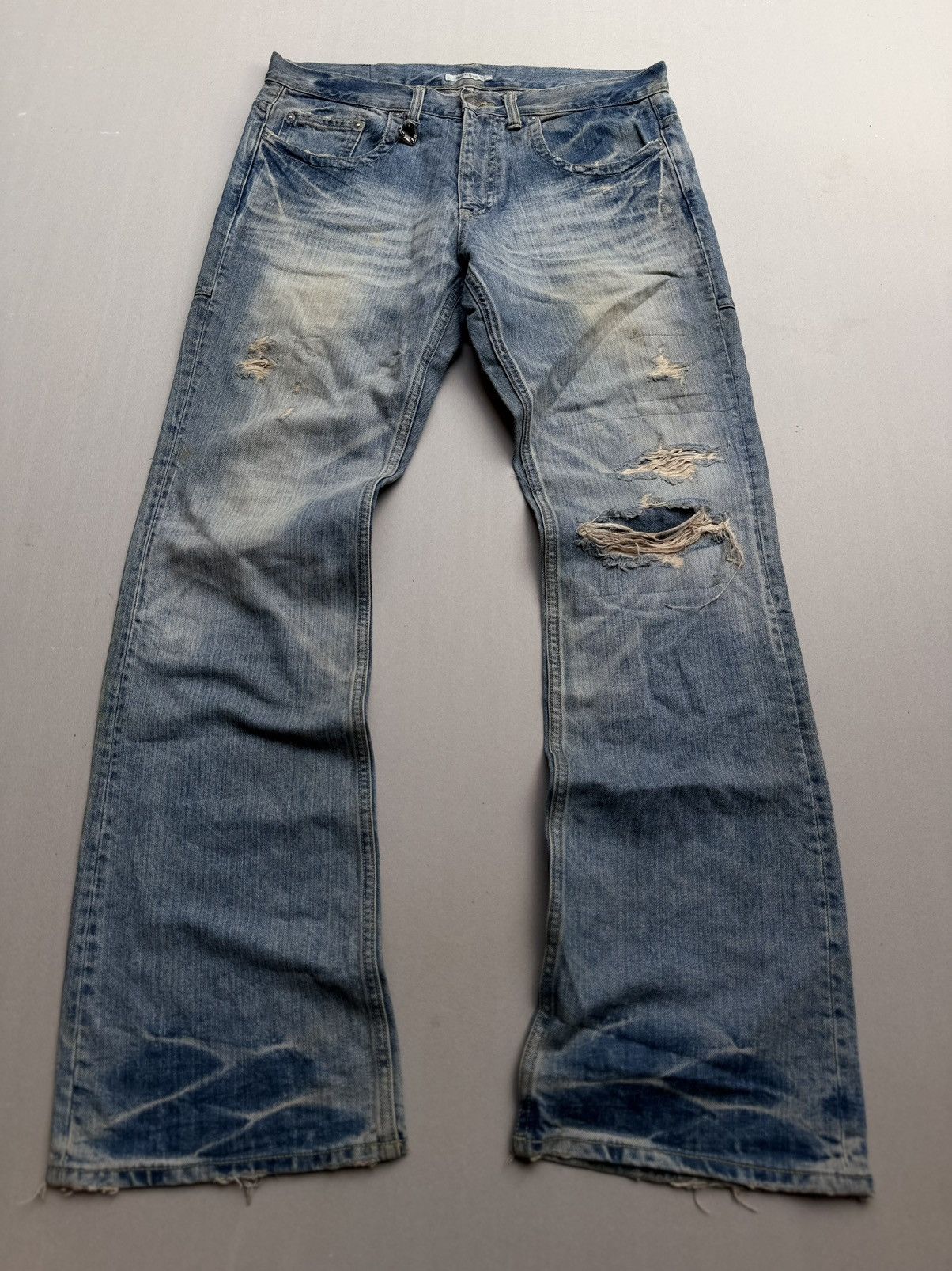 Japanese Brand eggo tripping flare jeans Size US 31 - 1 Thumbnail