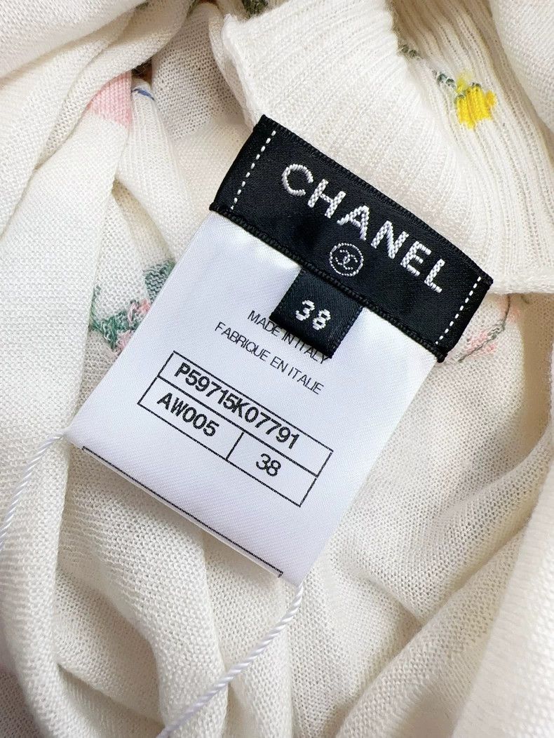 Chanel Chanel 18b white background color flower multi-element pat Size XS / US 0-2 / IT 36-38 - 8 Thumbnail