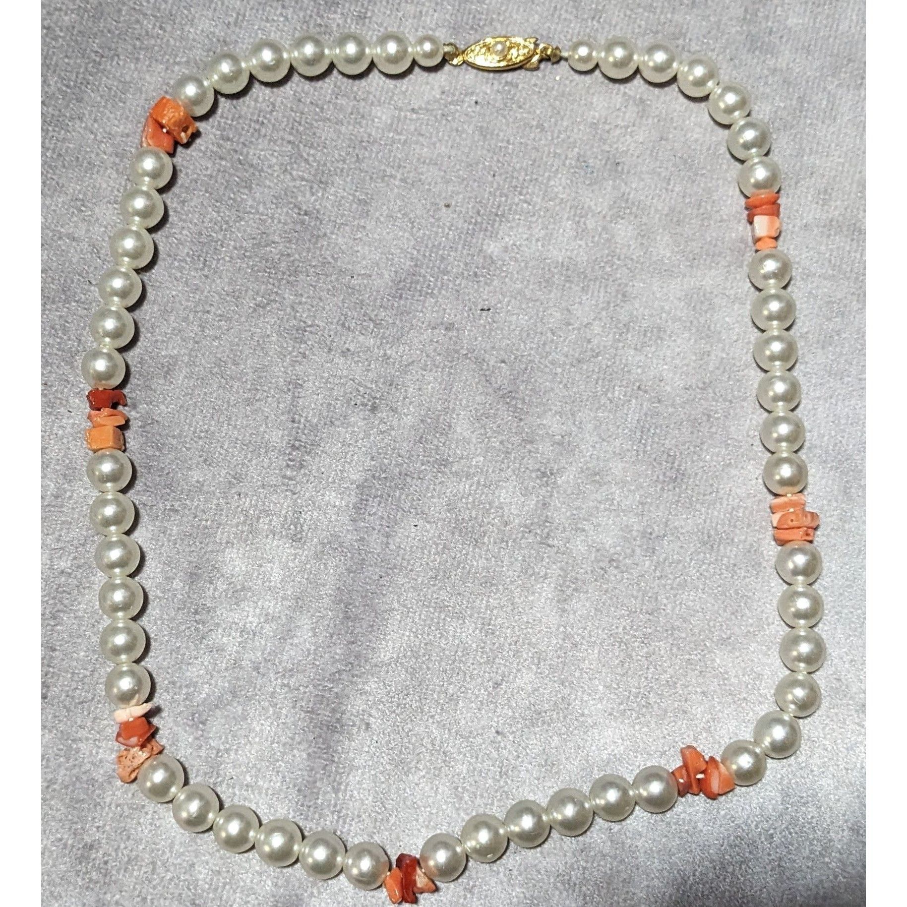 Other White Faux Pearl Beaded Coral Chip Necklace Size ONE SIZE - 8 Thumbnail