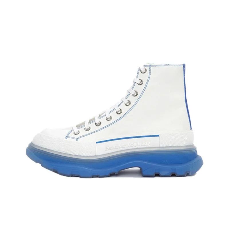 o1y0225 Ankle Boots in White