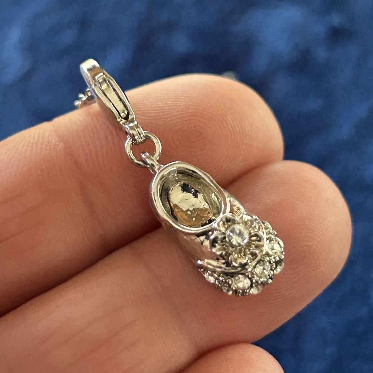 Handmade Handcrafted vintage rhinestone baby shoe charm necklace Size ONE SIZE - 6 Thumbnail