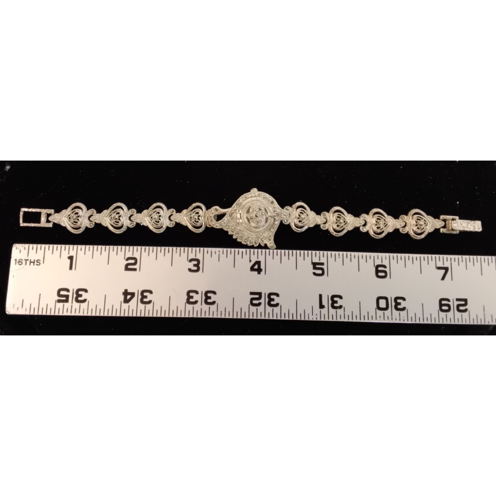 Other Judith Ashley Ladies Watch Swan Bracelet Hearts Silver VTG Size ONE SIZE - 13 Thumbnail
