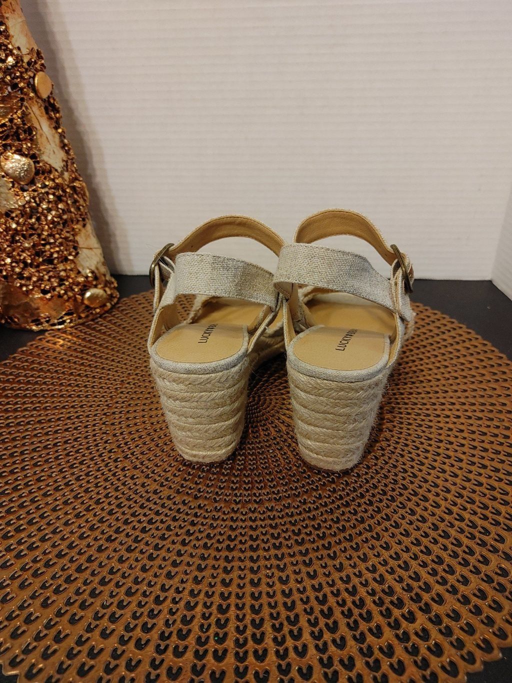 Lucky Brand Lucky Brand wedge sandal size 6m Size US 6 / IT 36 - 4 Thumbnail