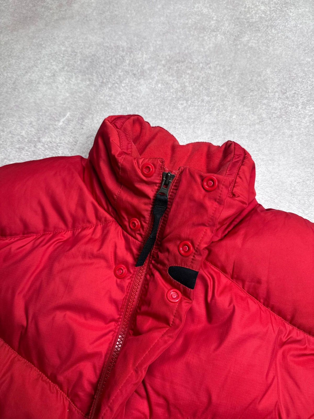 Nike Vintage Nike Swoosh Y2K Puffer Down Goose Vest XL Size US XL / EU 56 / 4 - 3 Thumbnail