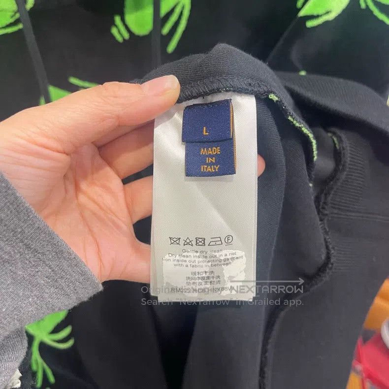 Louis Vuitton Louis Vuitton Abstract graphic hooded sweatshirt Size US L / EU 52-54 / 3 - 4 Thumbnail