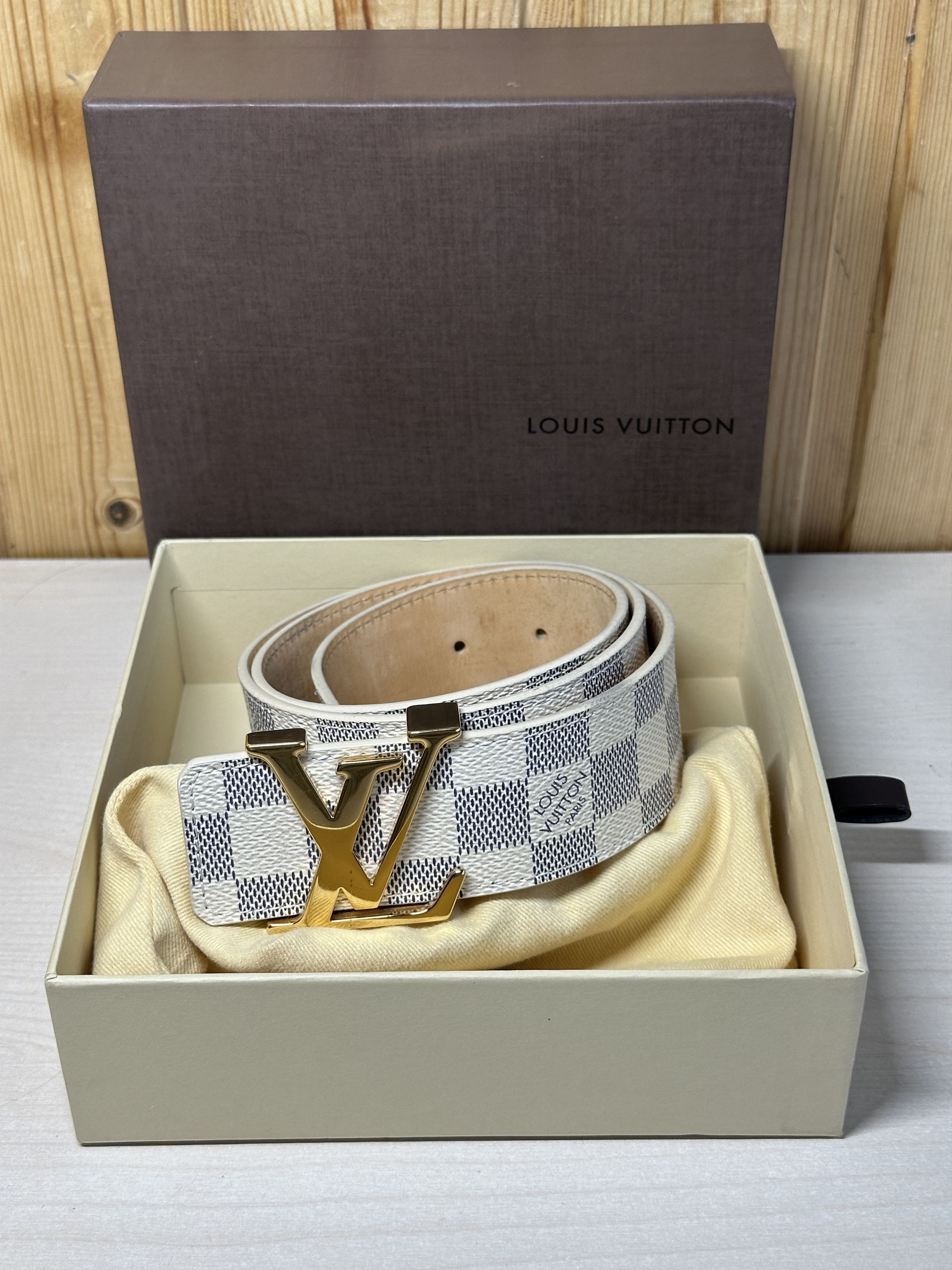 Louis Vuitton Louis Vuitton Belt White Size 28 - 3 Thumbnail