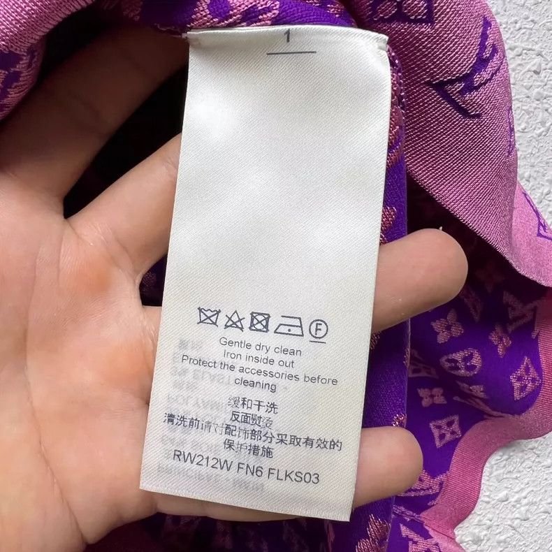 Louis Vuitton LOUIS VUITTON Purple and pink color matching full logo knit Size US L / EU 52-54 / 3 - 5 Thumbnail