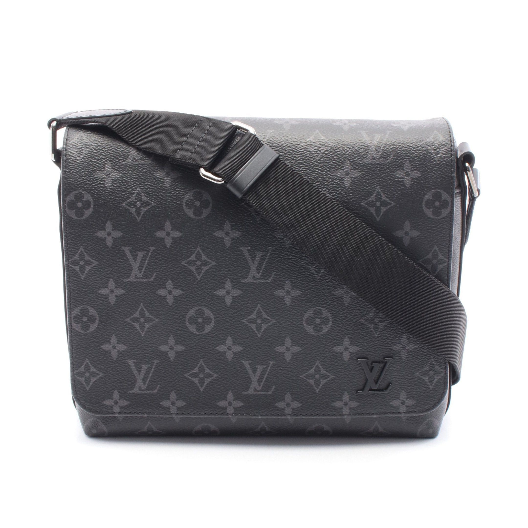 Louis Vuitton Louis Vuitton District Pm Monogram Eclipse Shoulder Bag Leather Black Size ONE SIZE - 1 Thumbnail